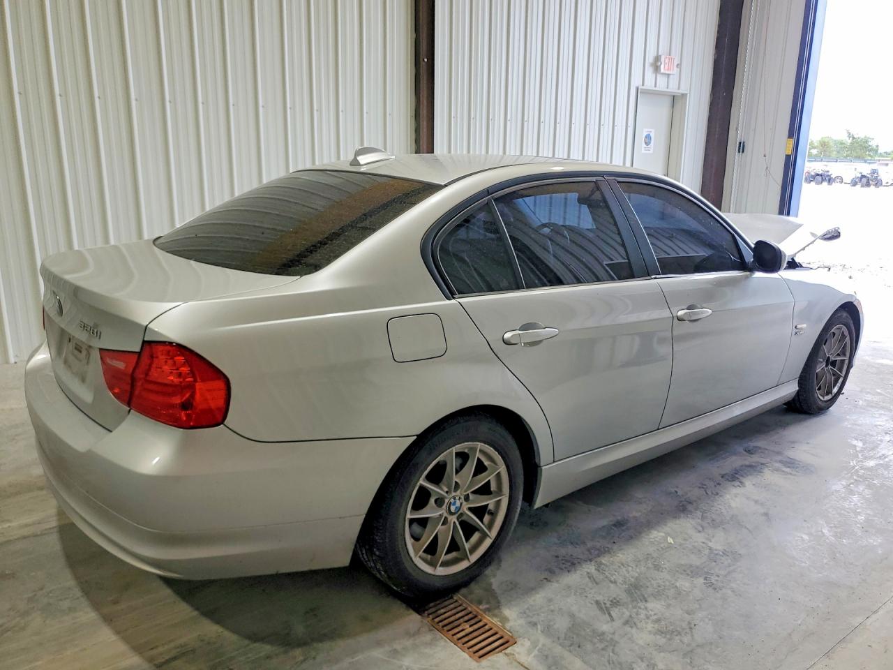 2010 Bmw 328 Xi Silver vin: WBAPK7C55AA461826