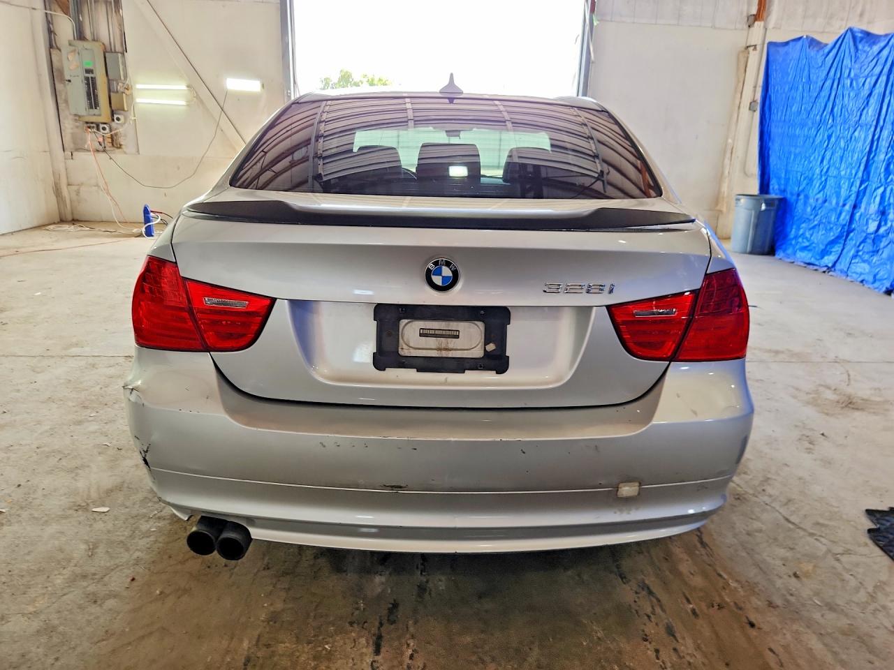 2010 Bmw 328 Xi Silver vin: WBAPK7C56AA460412