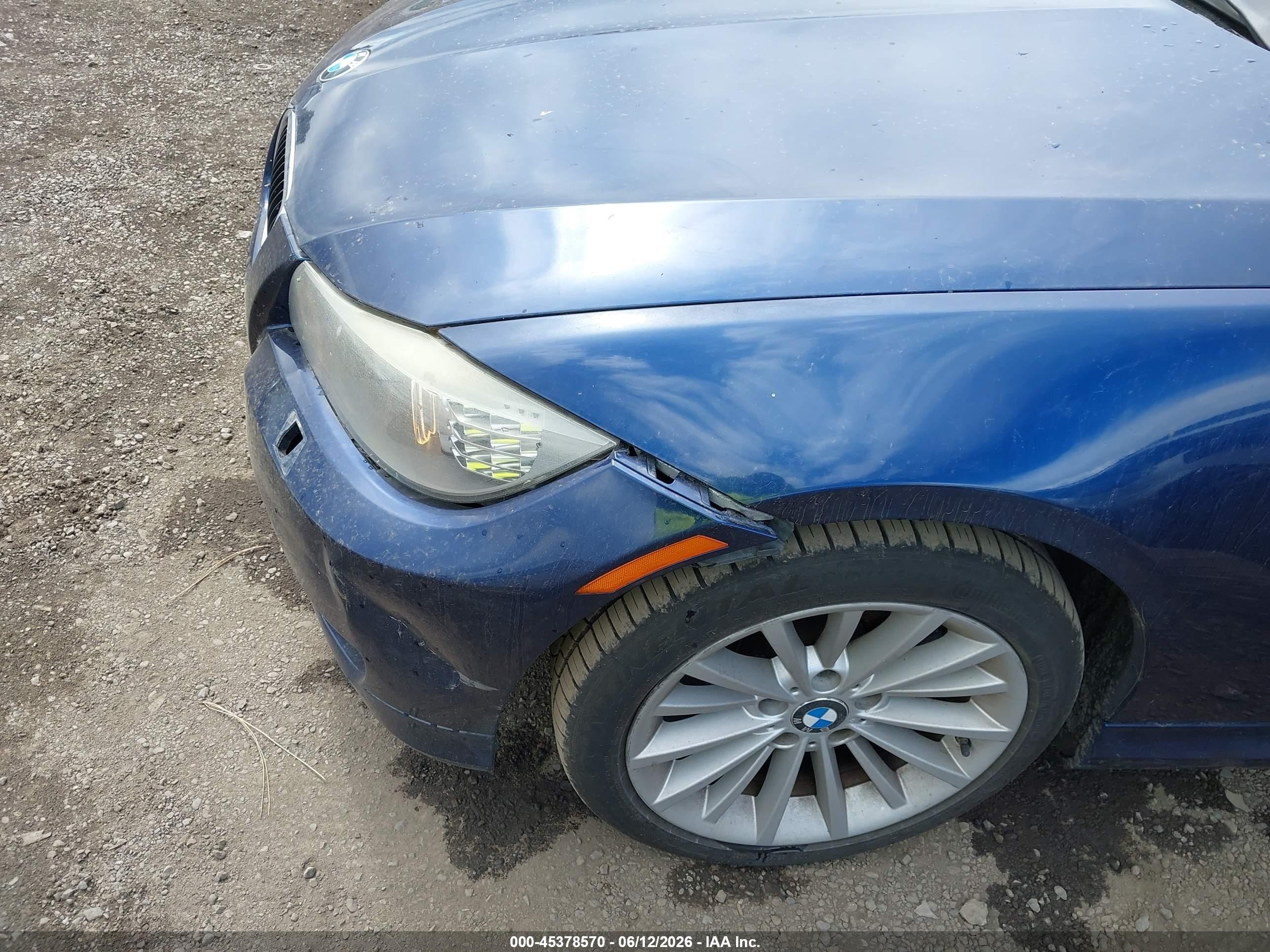 2011 Bmw 328i Xdrive Blue vin: WBAPK7C56BA973645