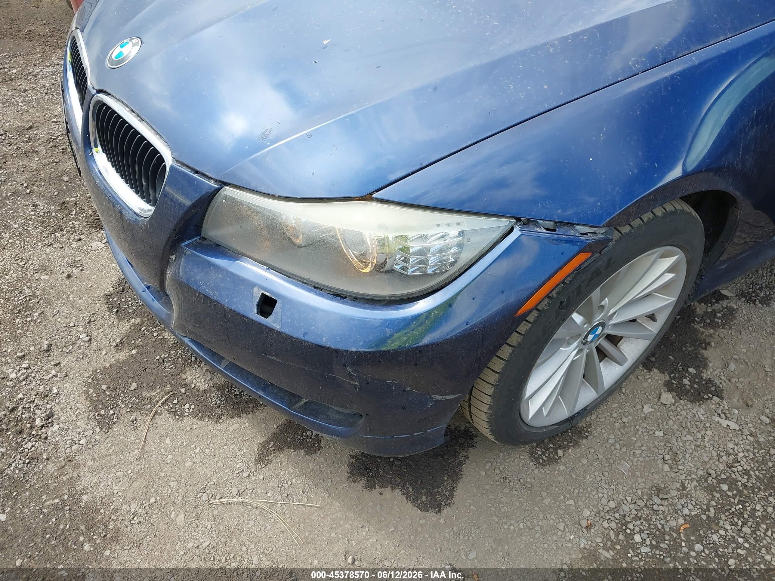 2011 Bmw 328i Xdrive Blue vin: WBAPK7C56BA973645