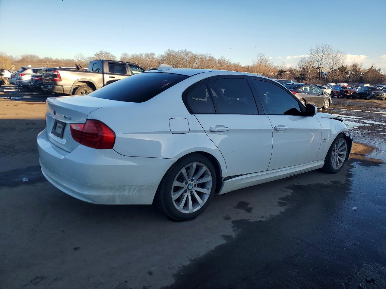 2011 Bmw 328 Xi White vin: WBAPK7C57BA817937