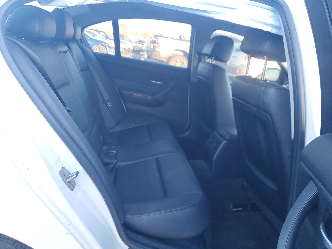 2011 Bmw 328 Xi White vin: WBAPK7C57BA817937