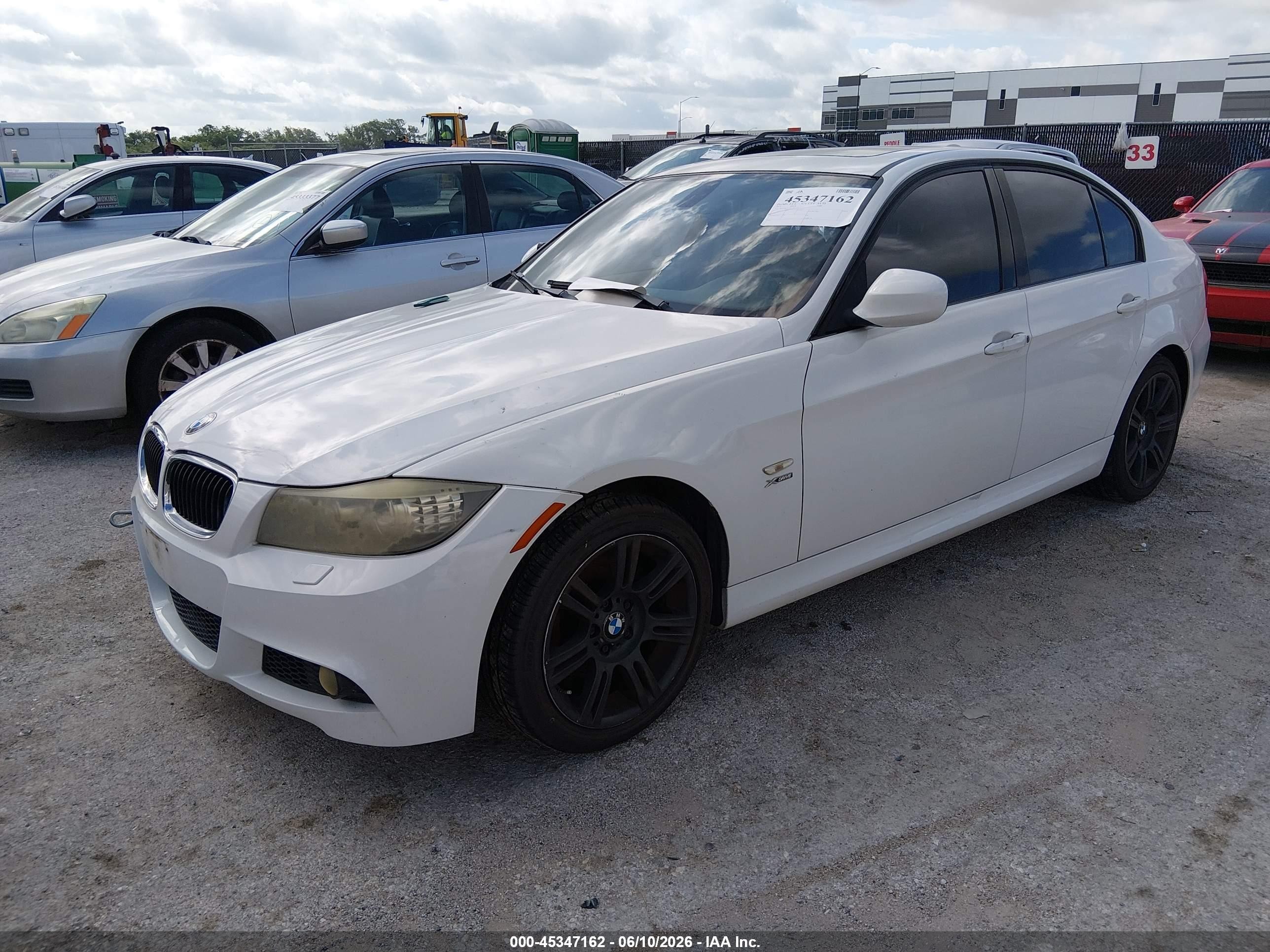 2011 Bmw 328i Xdrive White vin: WBAPK7C57BA819526