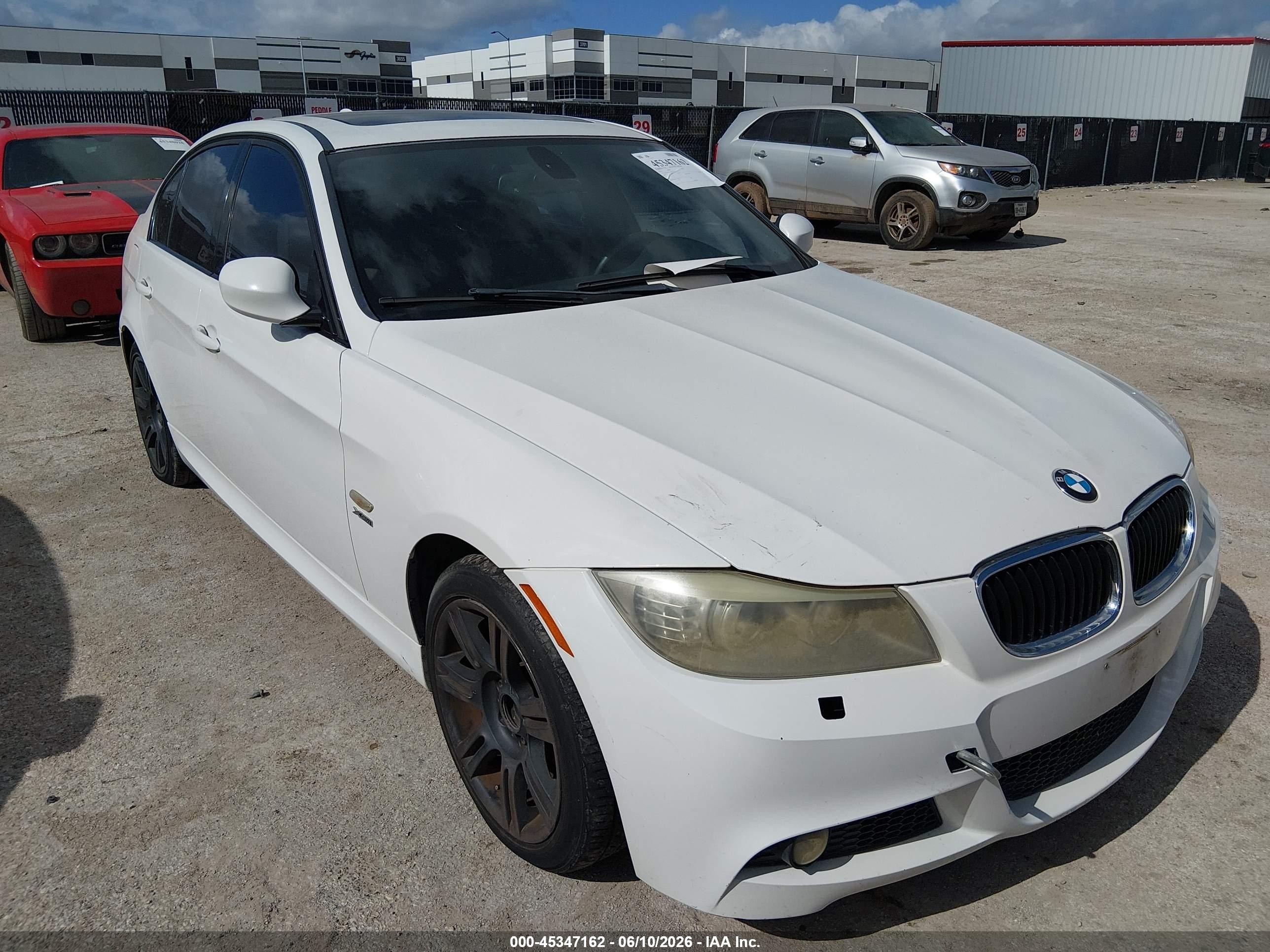 2011 Bmw 328i Xdrive White vin: WBAPK7C57BA819526