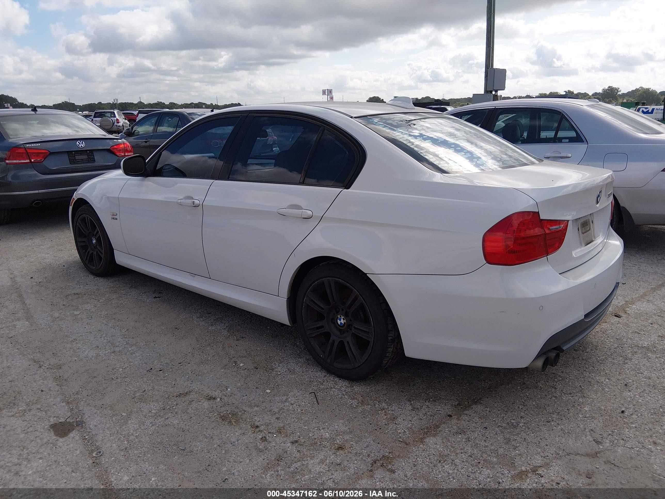 2011 Bmw 328i Xdrive White vin: WBAPK7C57BA819526