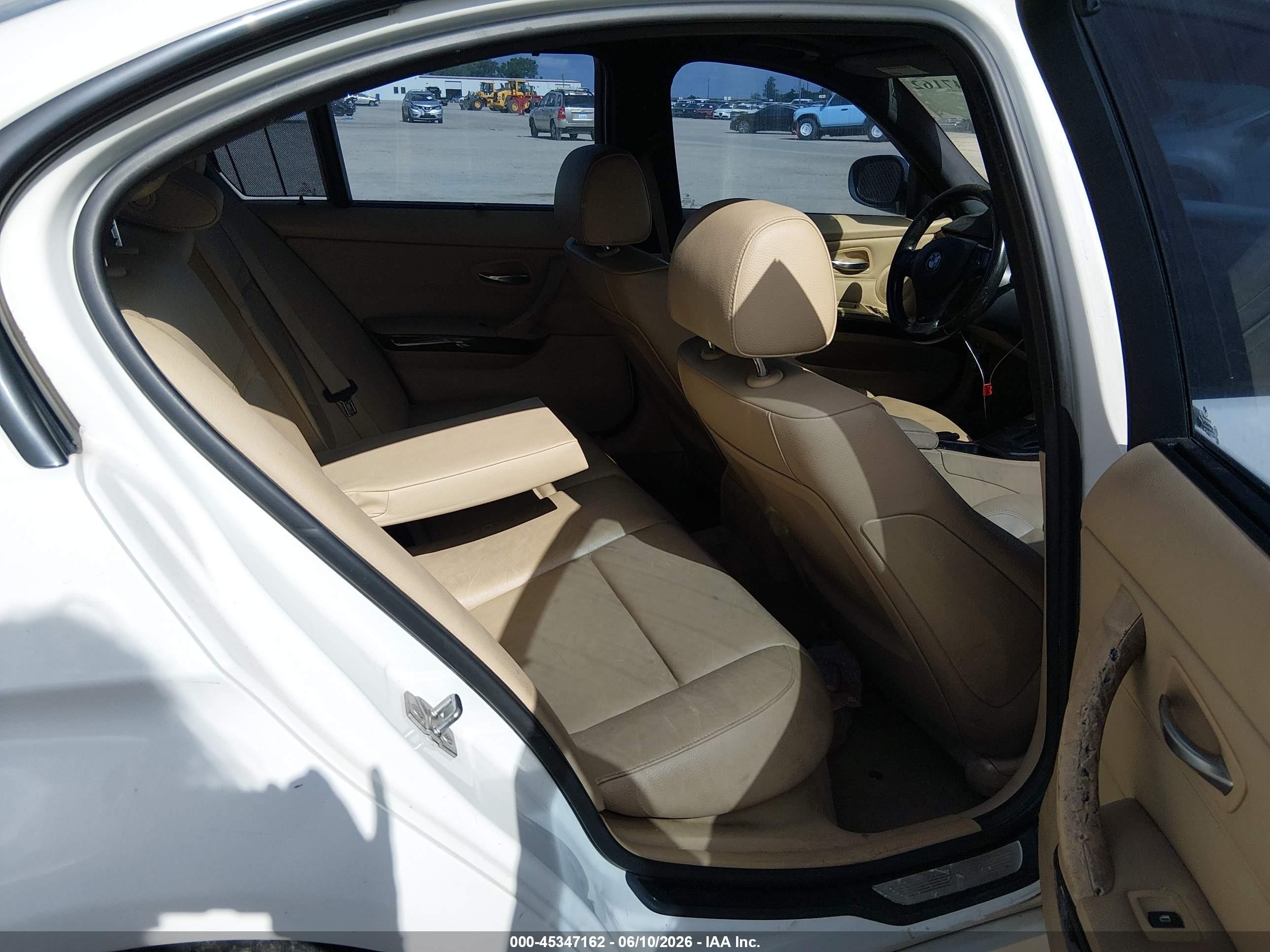 2011 Bmw 328i Xdrive White vin: WBAPK7C57BA819526