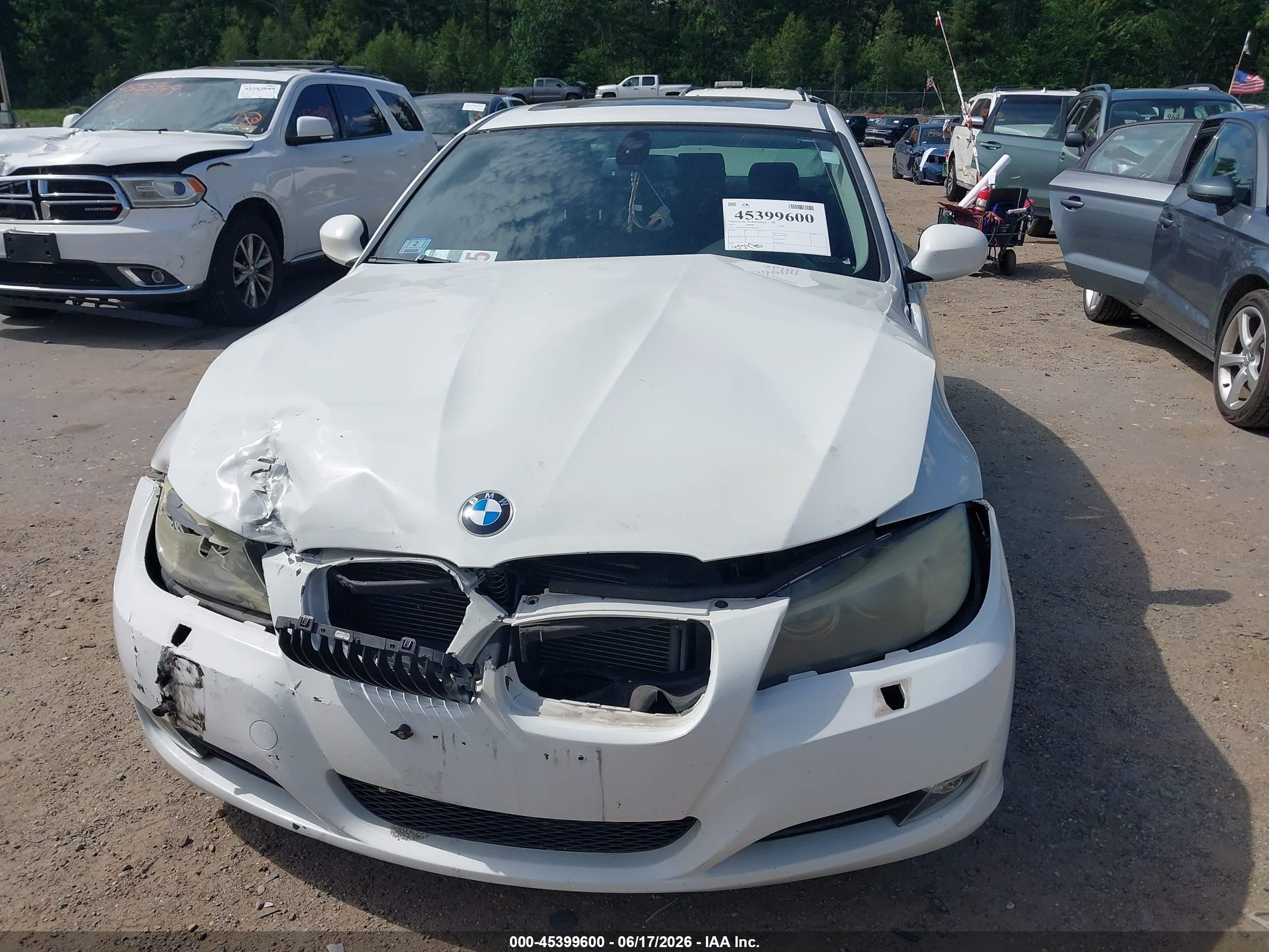 2011 Bmw 328i Xdrive White vin: WBAPK7C57BA820871