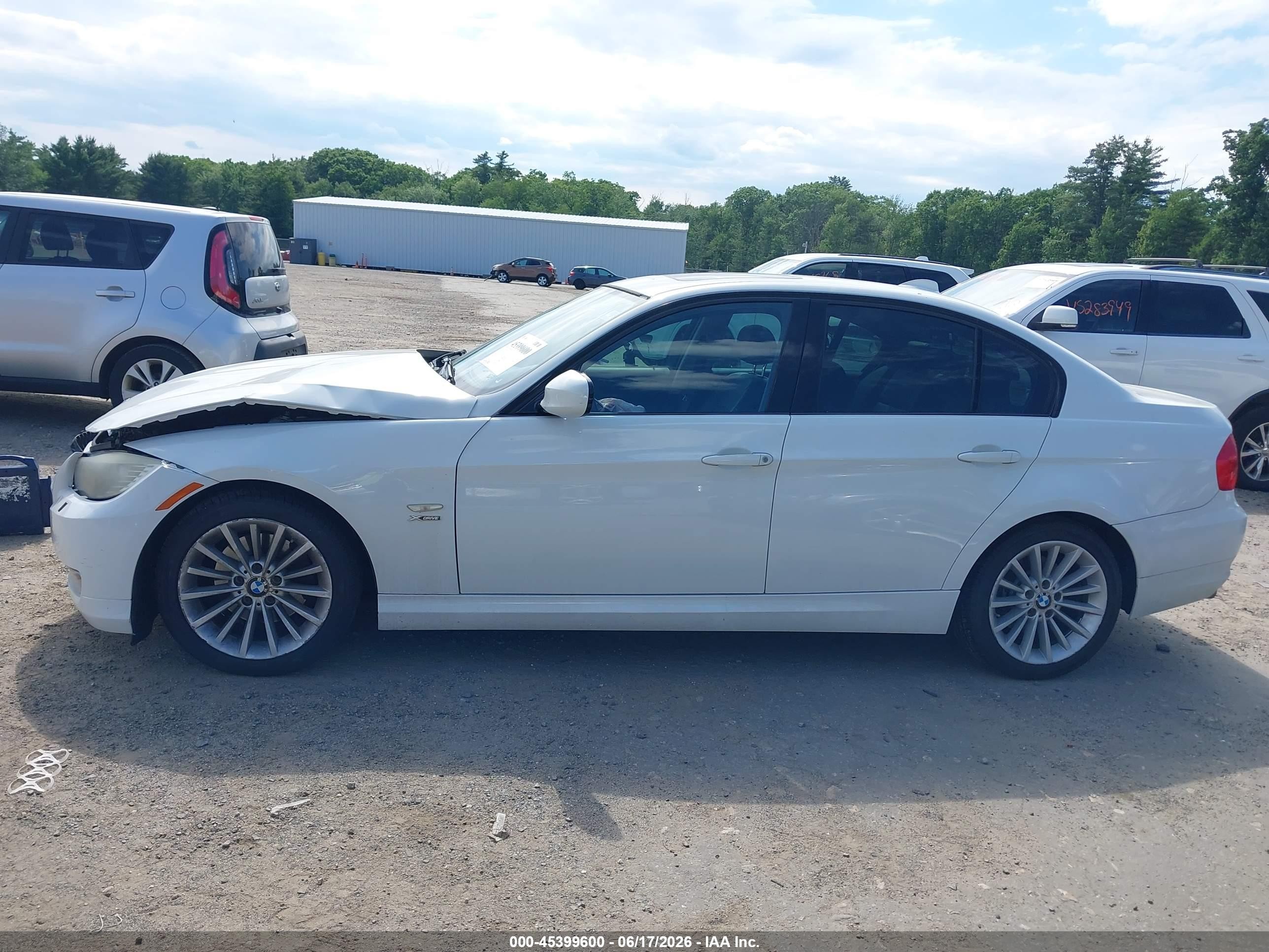 2011 Bmw 328i Xdrive White vin: WBAPK7C57BA820871