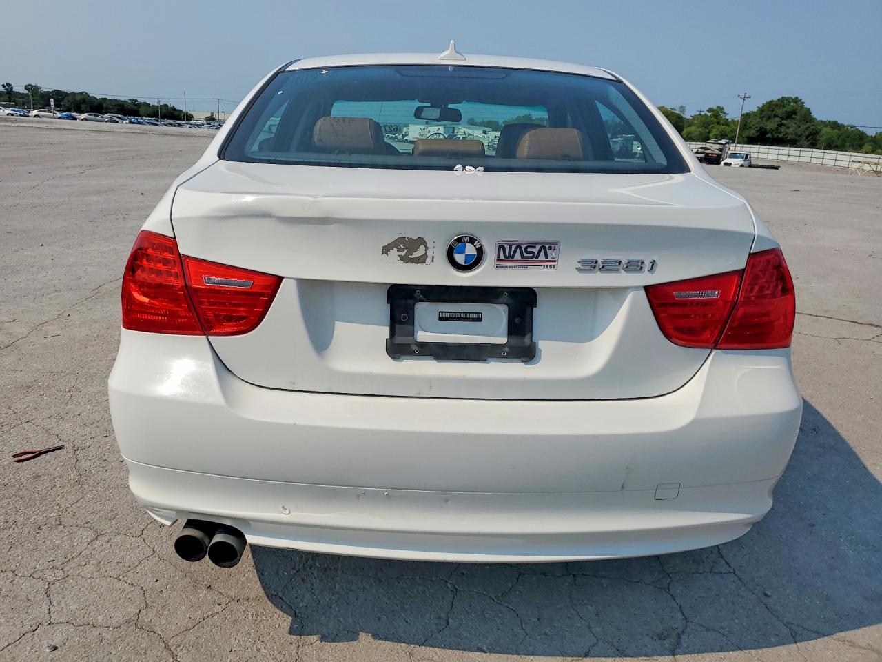 2011 Bmw 328 Xi White vin: WBAPK7C57BA821602