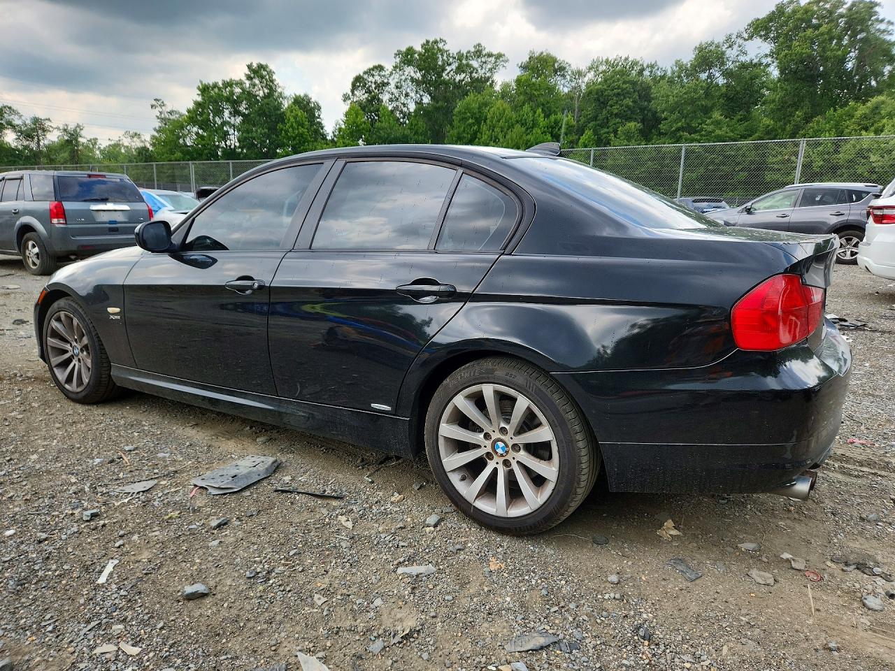 2011 Bmw 328 Xi Black vin: WBAPK7C57BA973282