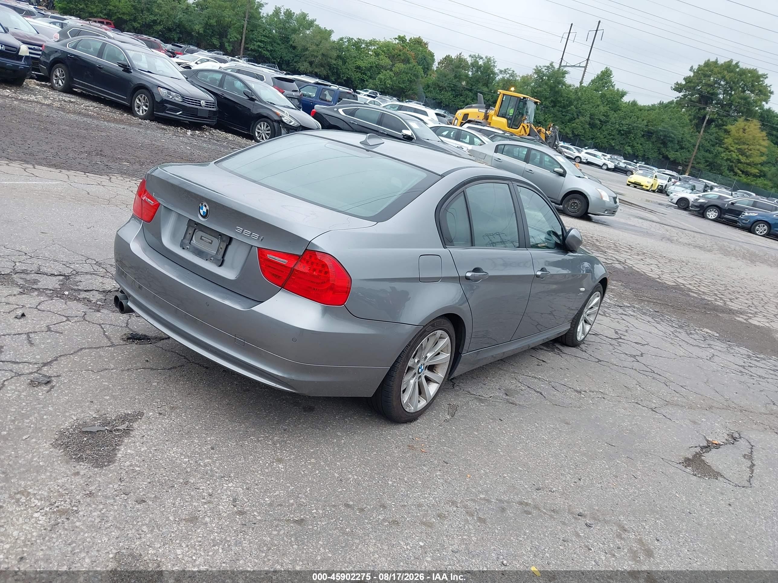 2011 Bmw 328i Xdrive Gray vin: WBAPK7C57BF086767
