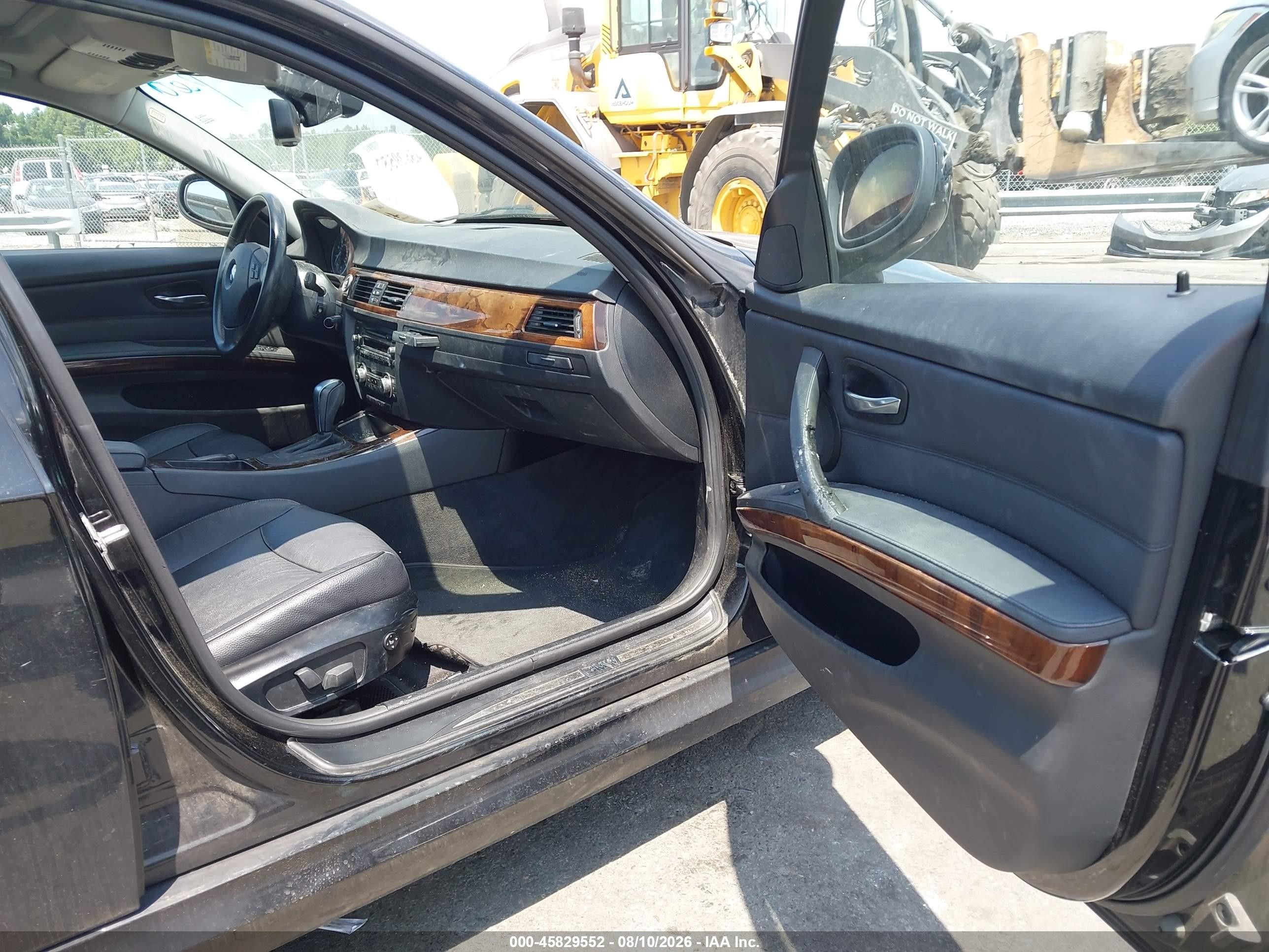 2011 Bmw 328i Xdrive Черный vin: WBAPK7C57BF086865