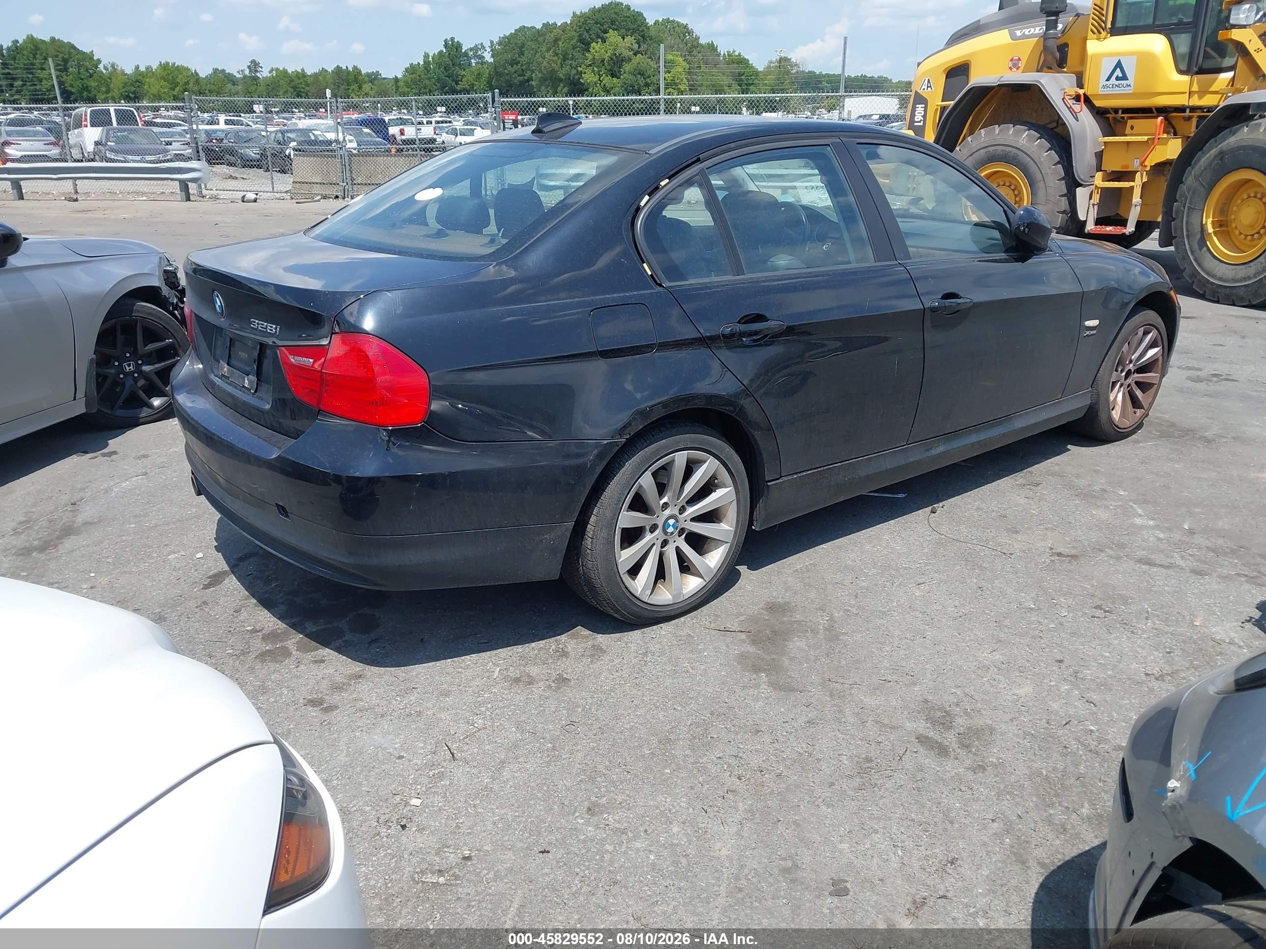 2011 Bmw 328i Xdrive Черный vin: WBAPK7C57BF086865
