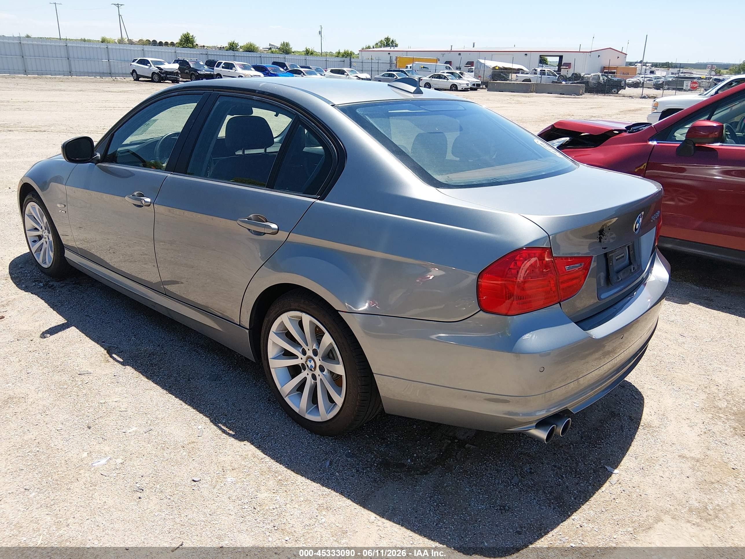 2011 Bmw 328i Xdrive Silver vin: WBAPK7C58BA771504