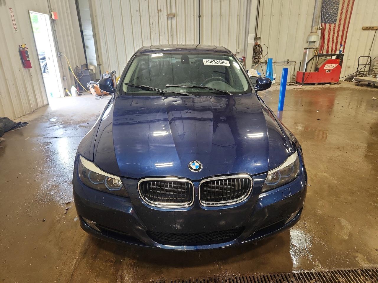 2011 Bmw 328 Xi Blue vin: WBAPK7C58BA772118