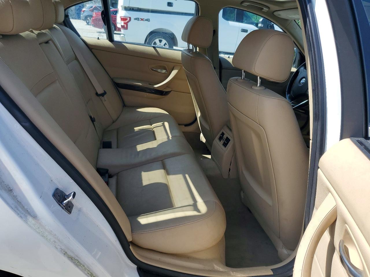 2011 Bmw 328 Xi Белый vin: WBAPK7C58BA970164