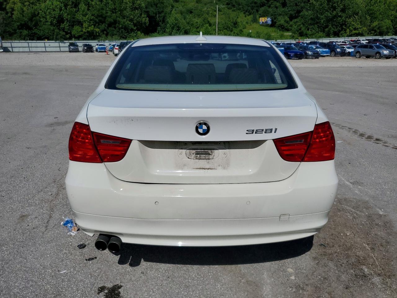 2011 Bmw 328 Xi Белый vin: WBAPK7C58BA970164