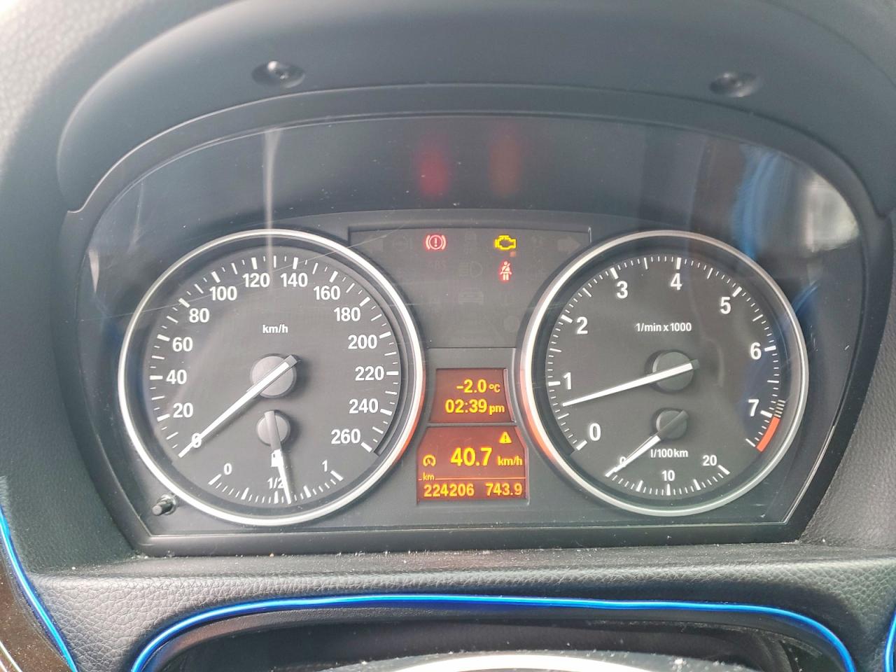 2011 Bmw 328 Xi Серебряный vin: WBAPK7C59BA773004
