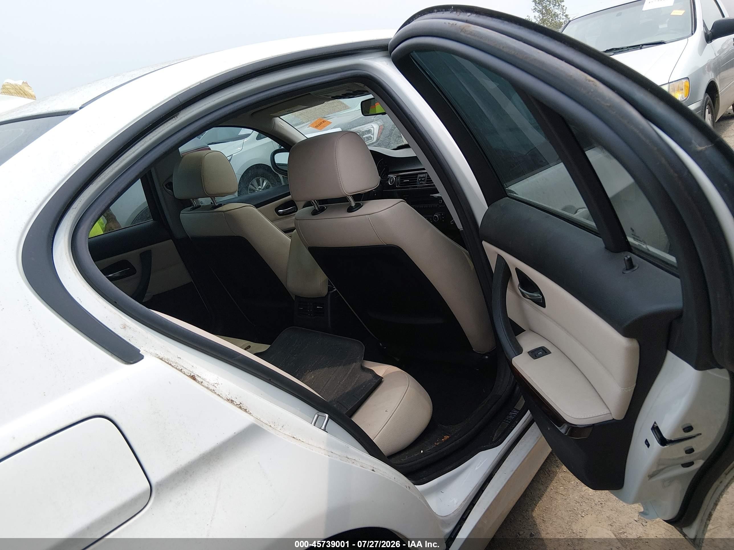 2011 Bmw 328i Xdrive Белый vin: WBAPK7C59BF083689
