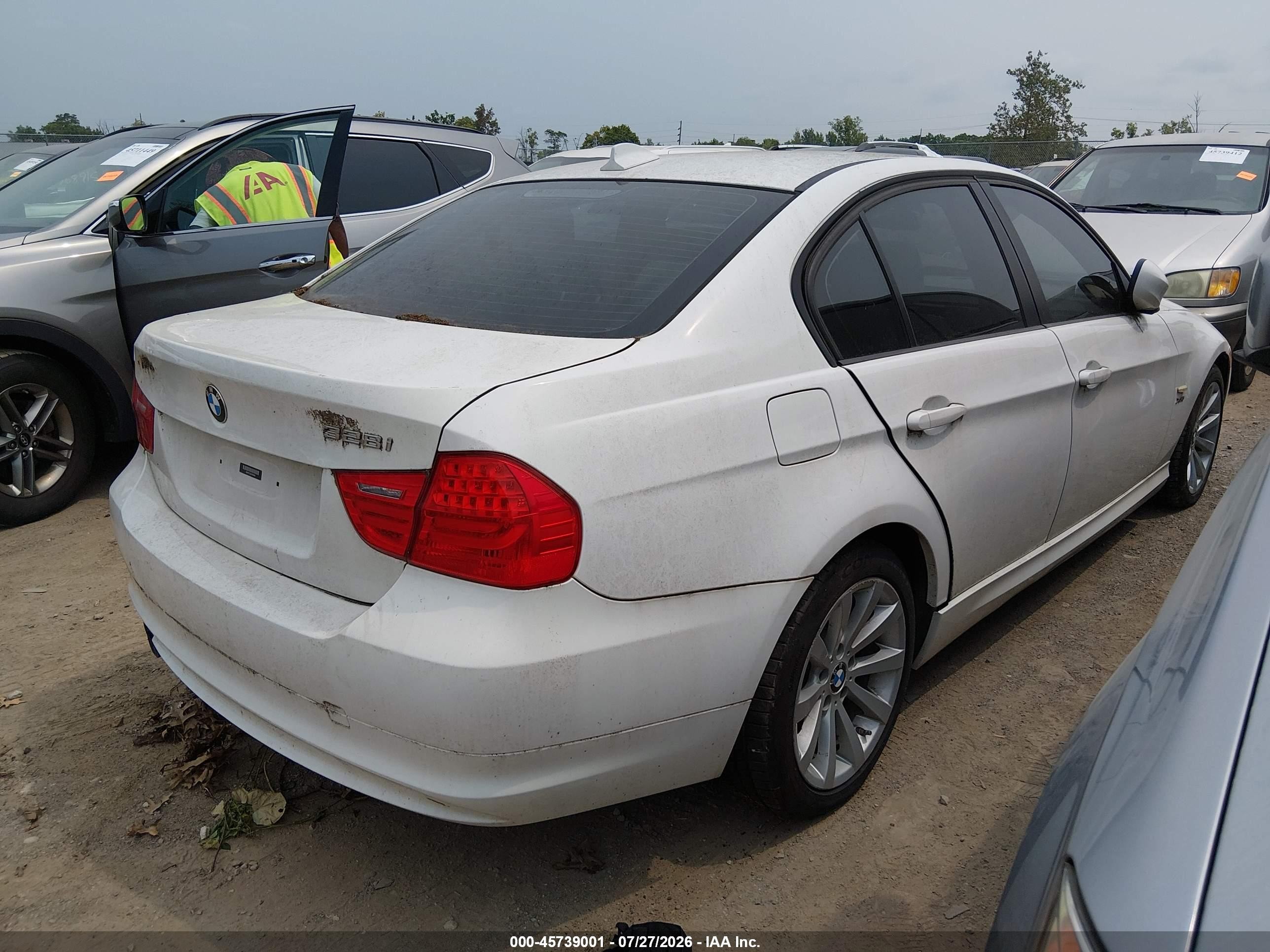 2011 Bmw 328i Xdrive Белый vin: WBAPK7C59BF083689