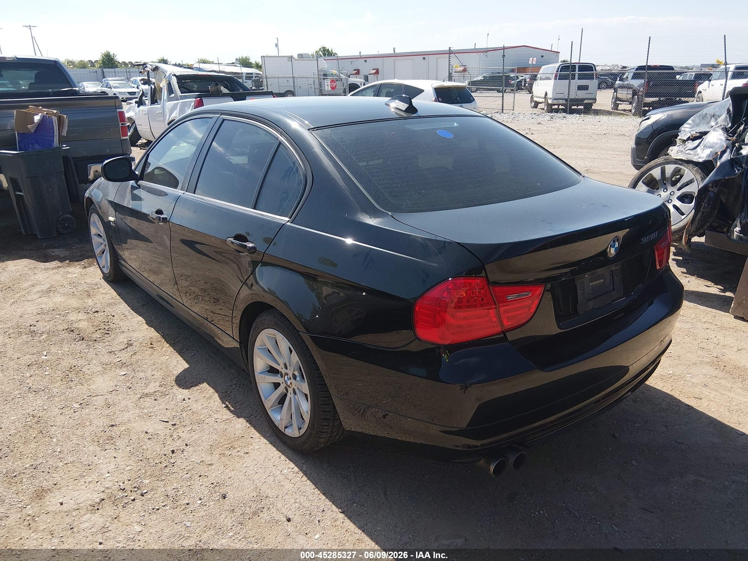 2011 Bmw 328i Xdrive Black vin: WBAPK7C5XBA771519