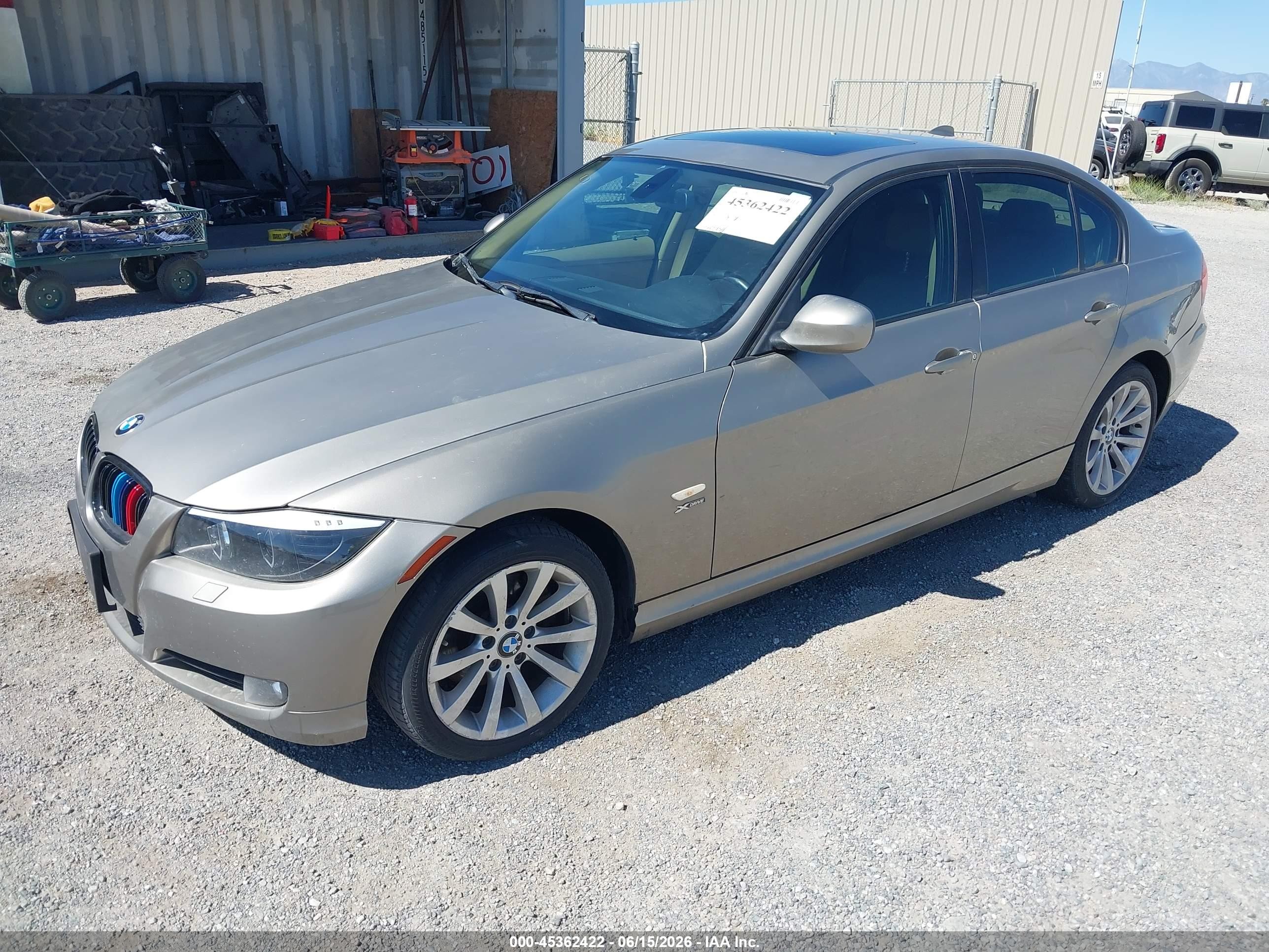 2011 Bmw 328i Xdrive Золотой vin: WBAPK7C5XBA973826
