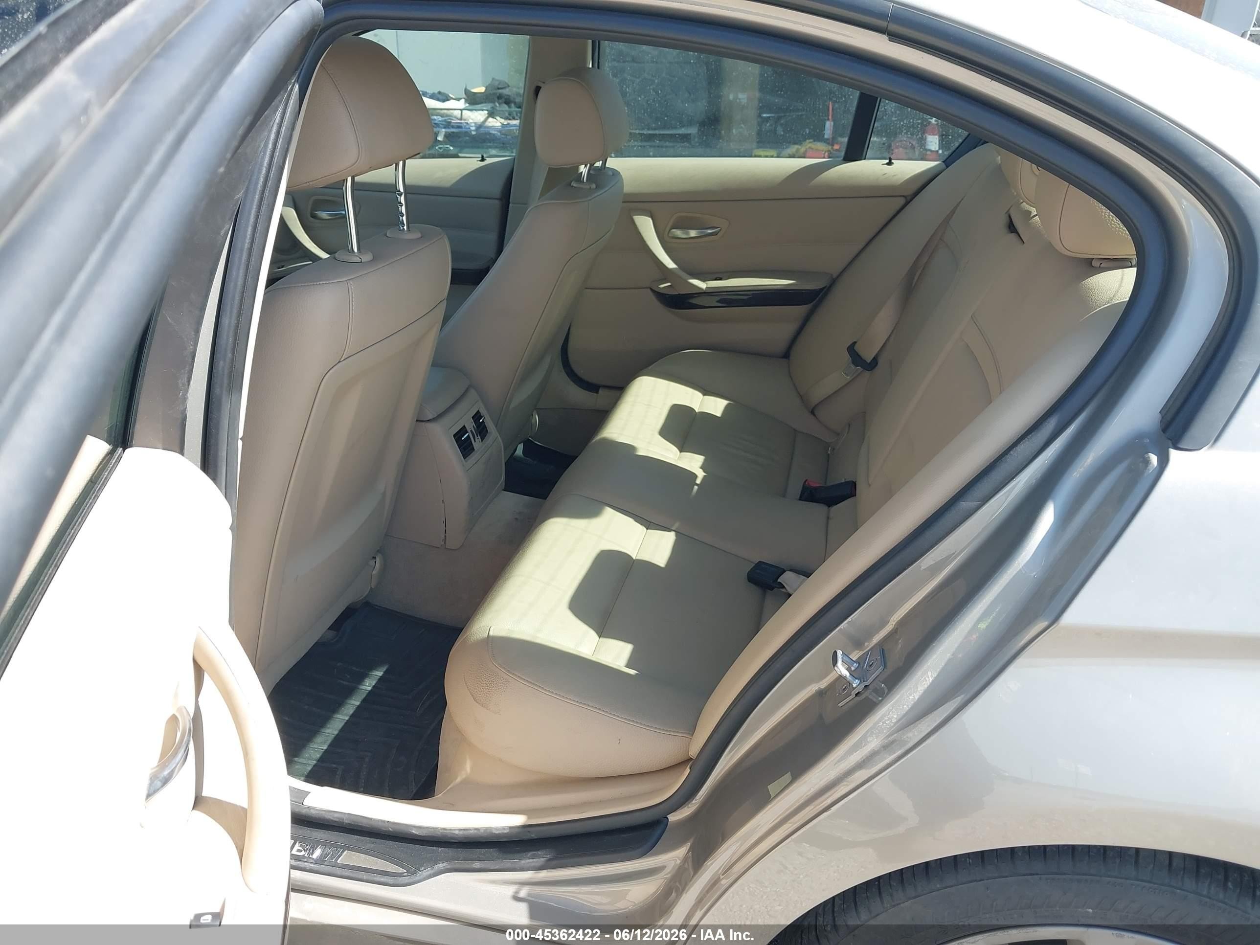 2011 Bmw 328i Xdrive Золотой vin: WBAPK7C5XBA973826