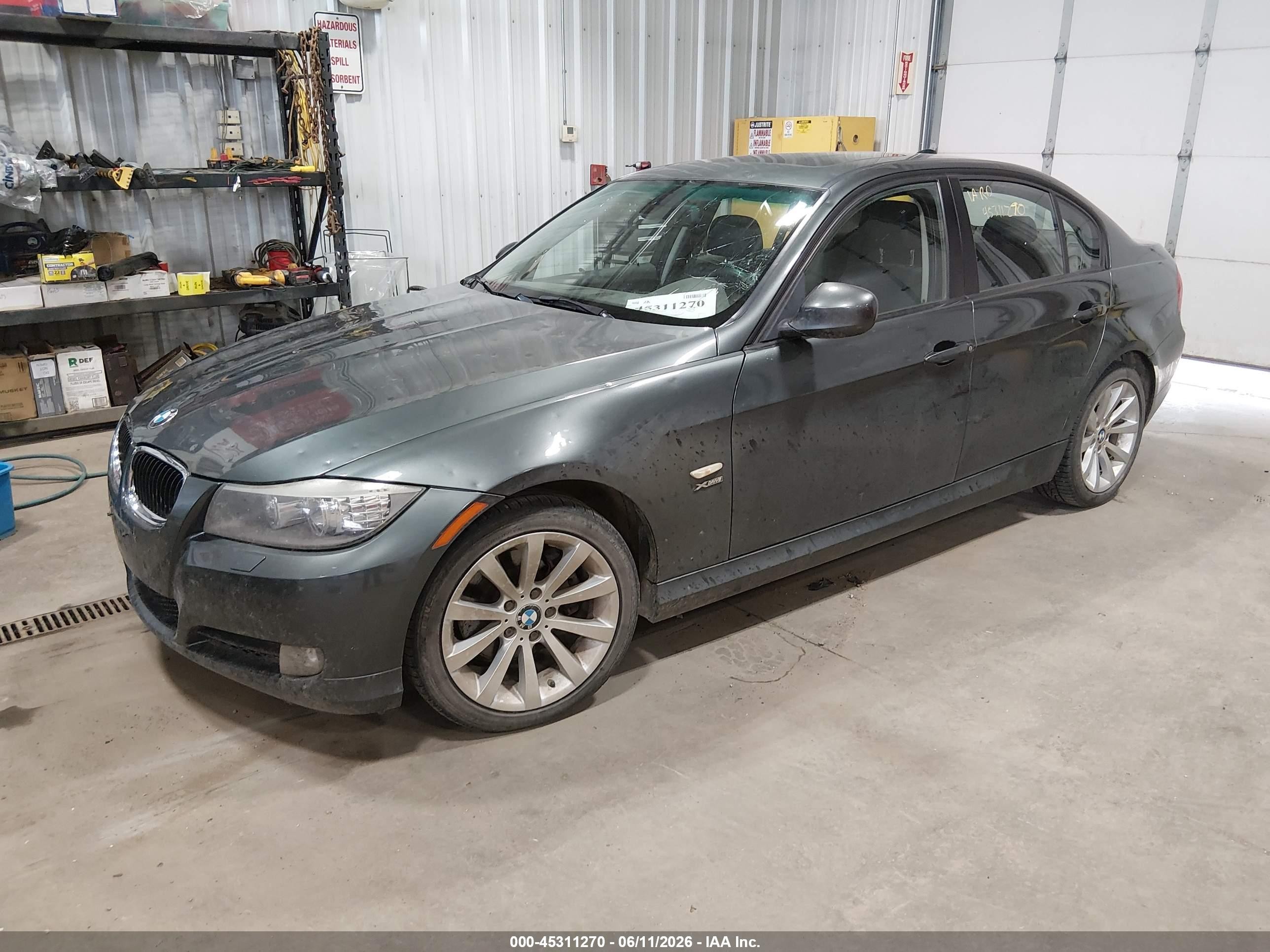 2011 Bmw 328i Xdrive Gray vin: WBAPK7C5XBF082857