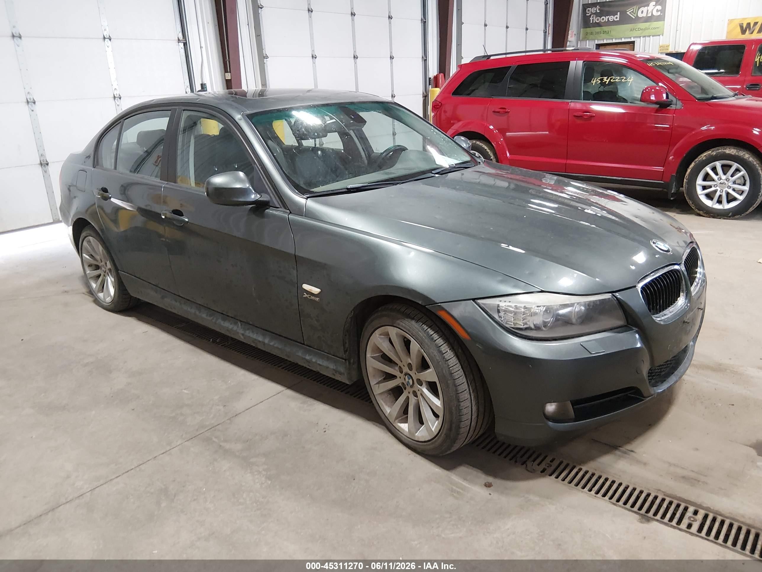 2011 Bmw 328i Xdrive Gray vin: WBAPK7C5XBF082857