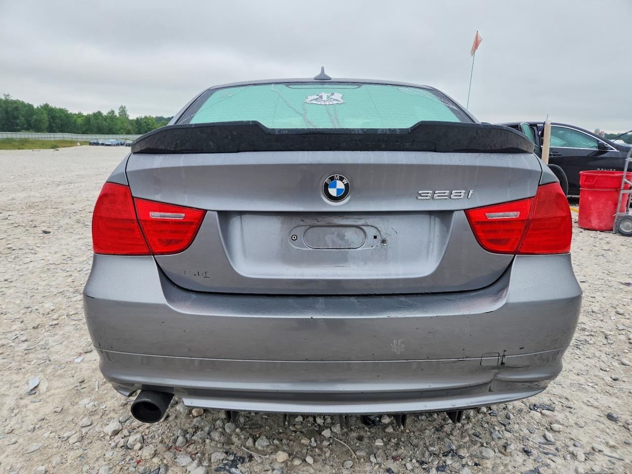 2011 Bmw 328 Xi Gray vin: WBAPK7C5XBF082860