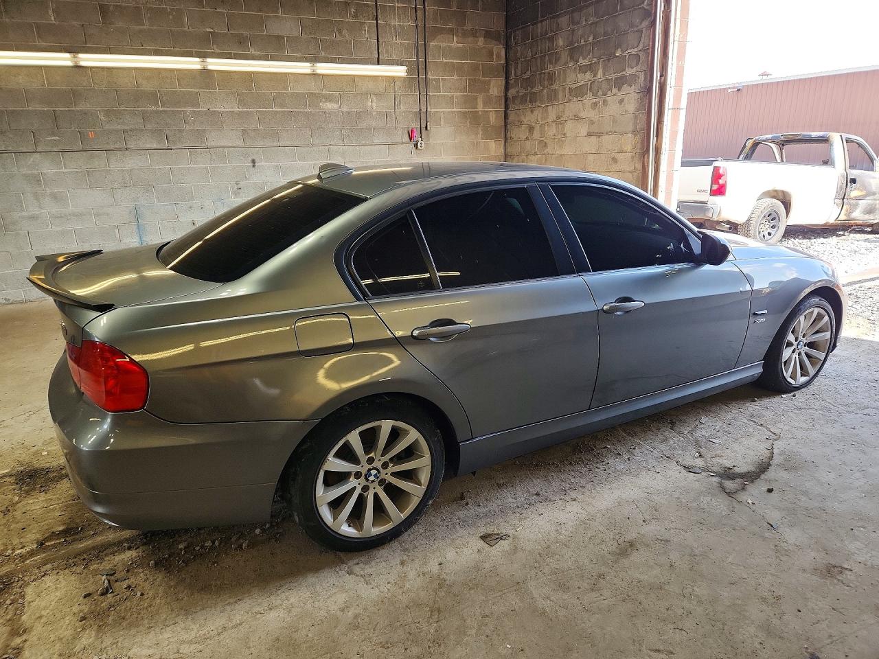 2011 Bmw 328 Xi Gray vin: WBAPK7G50BNN48828
