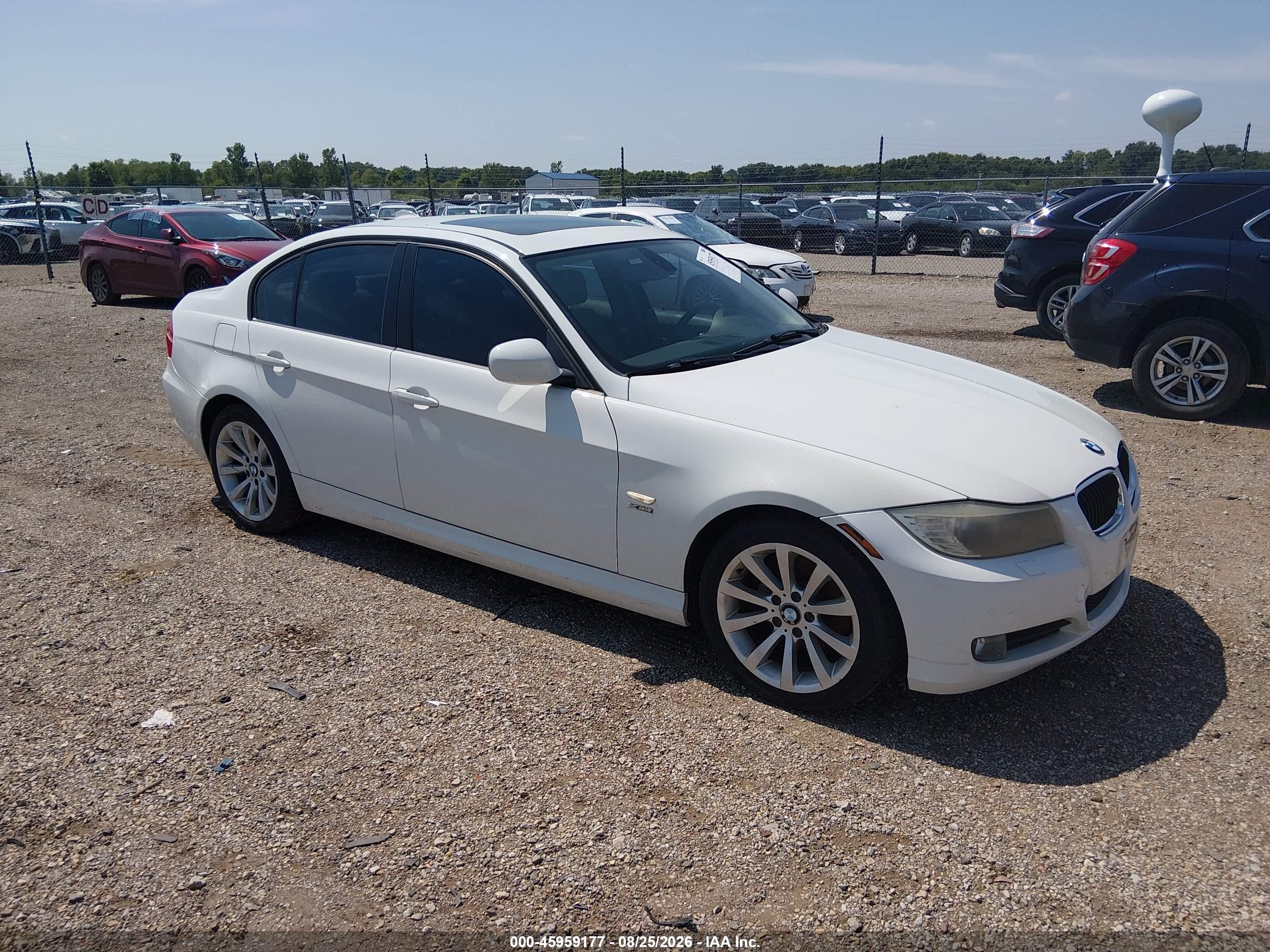 2011 Bmw 328i Xdrive White vin: WBAPK7G50BNN86253