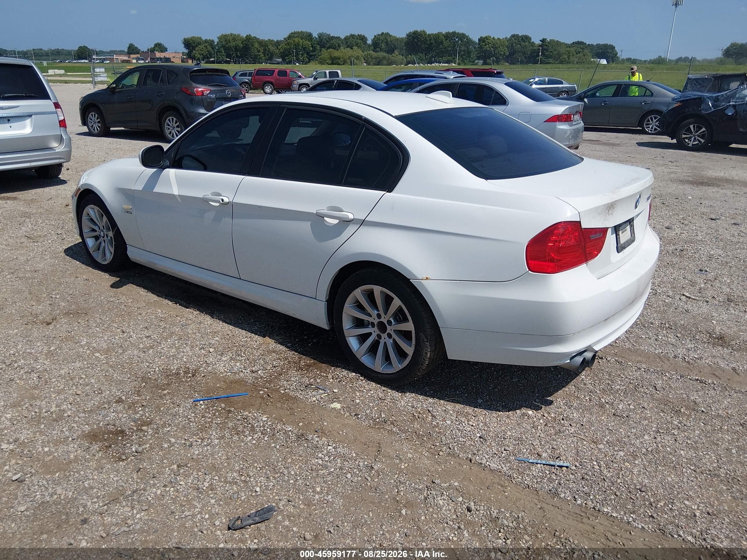 2011 Bmw 328i Xdrive White vin: WBAPK7G50BNN86253