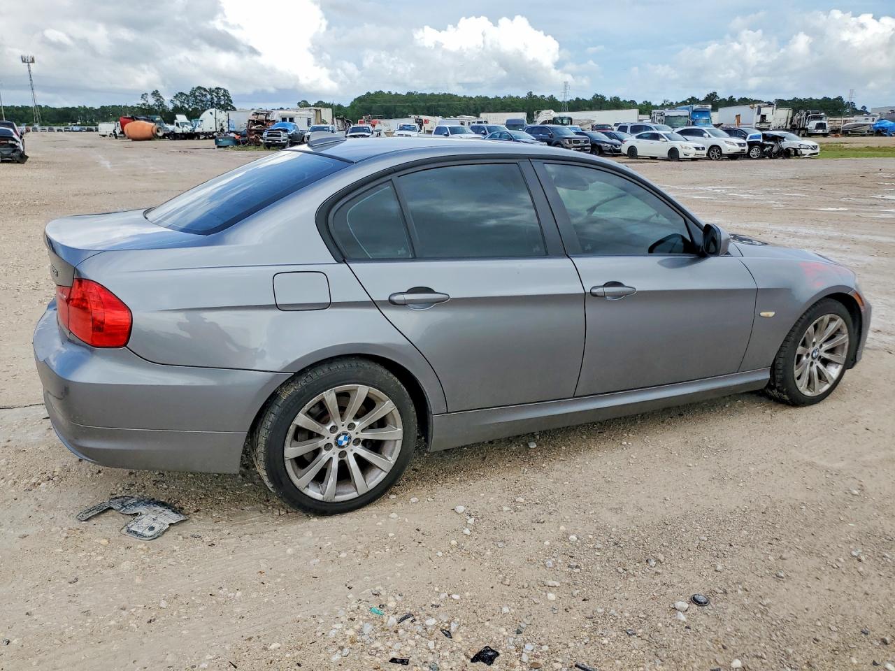 2011 Bmw 328 Xi Gray vin: WBAPK7G53BNN86375