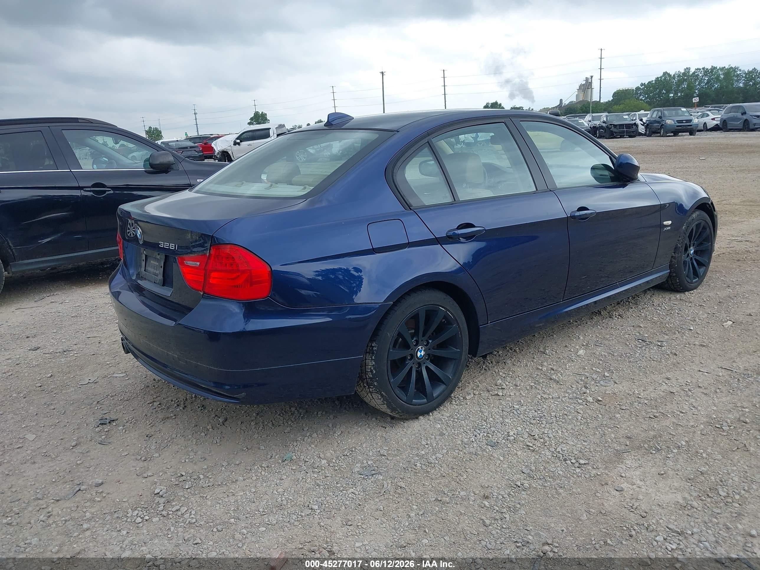 2011 Bmw 328i Xdrive Dark Blue vin: WBAPK7G53BNN86649