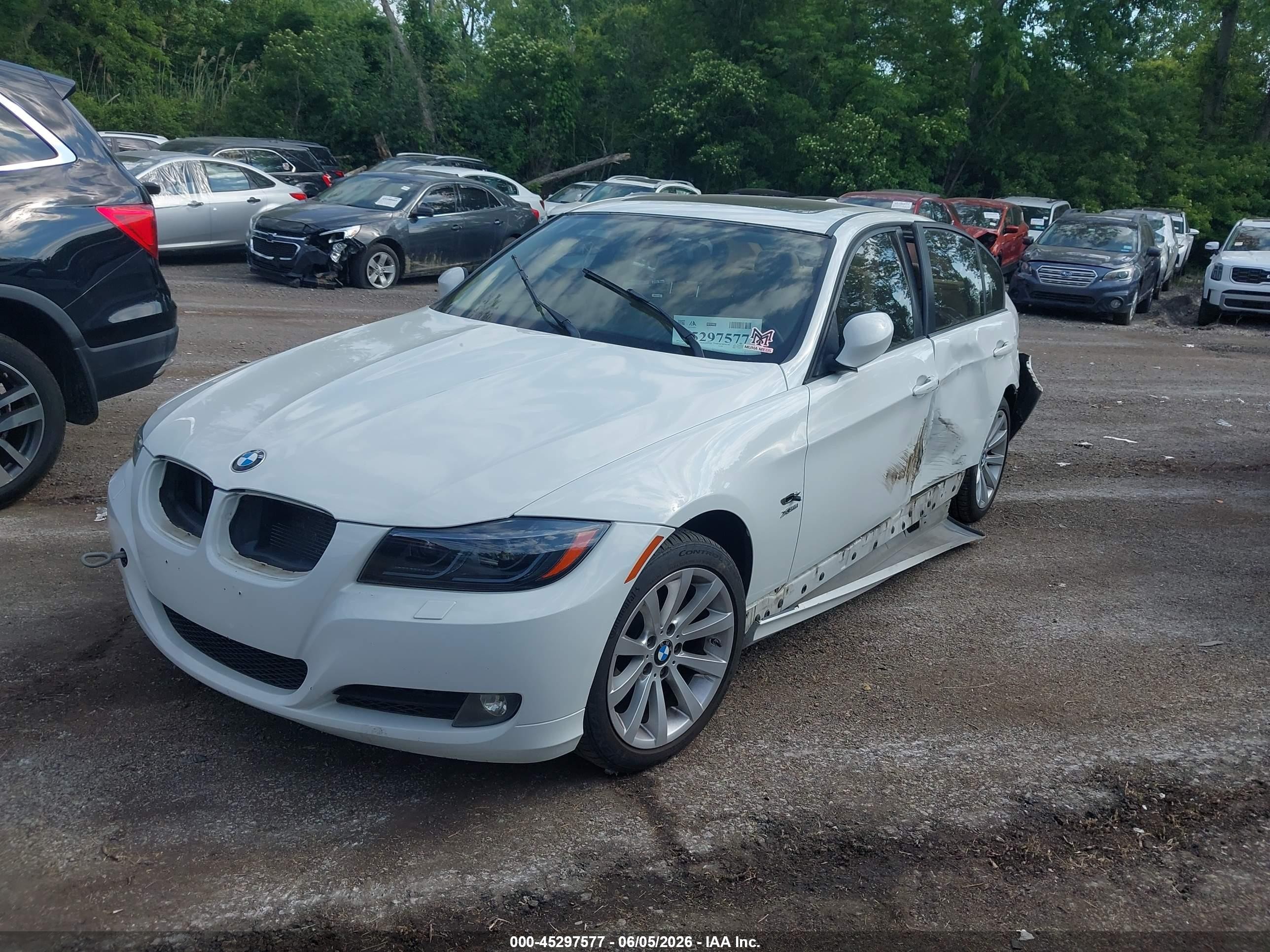 2011 Bmw 328i Xdrive White vin: WBAPK7G57BNN78683