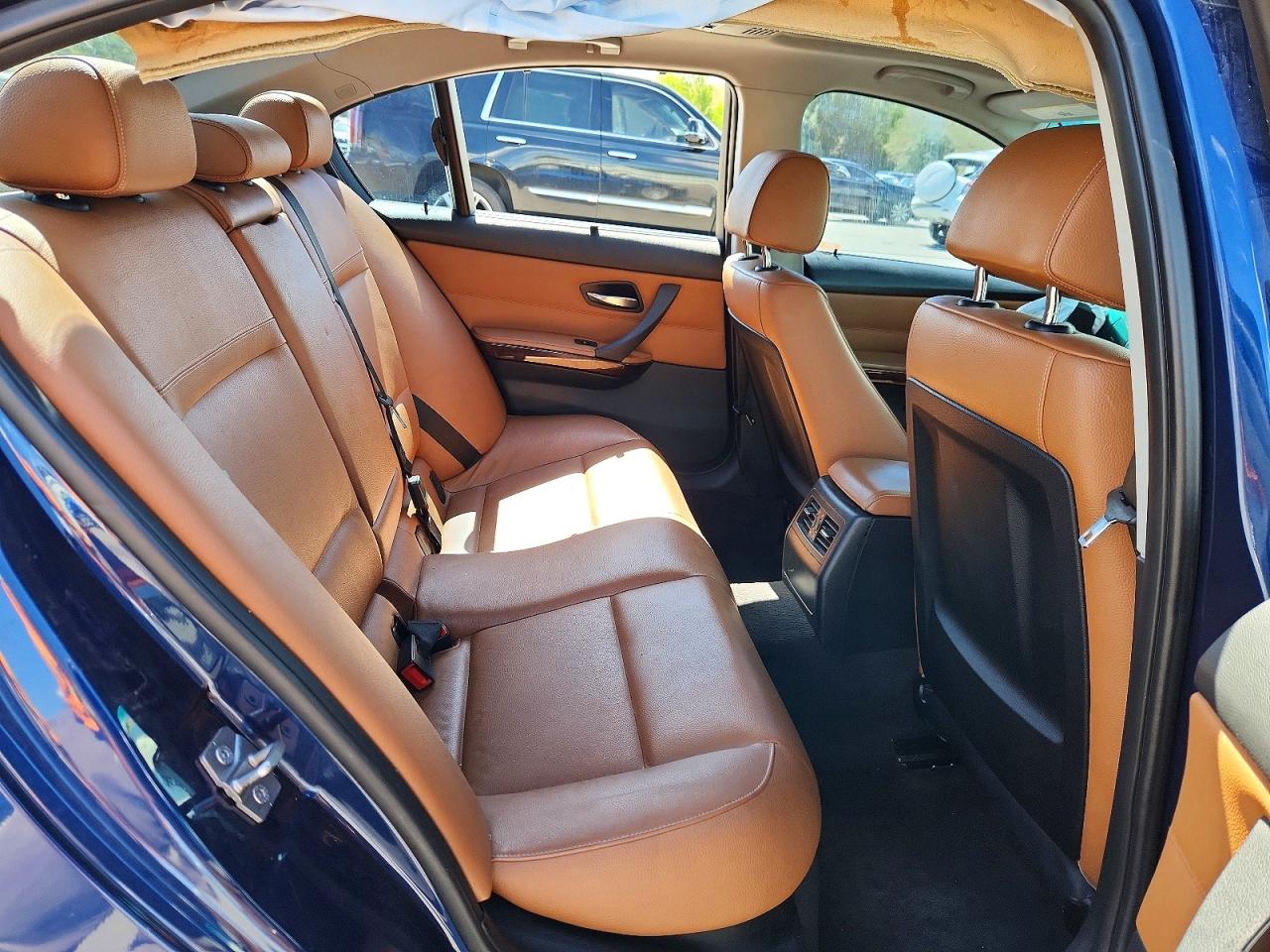 2011 Bmw 328 Xi Blue vin: WBAPK7G57BNN85746