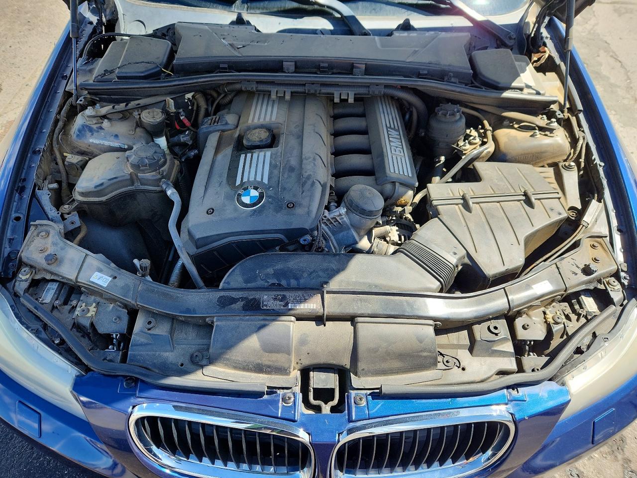 2011 Bmw 328 Xi Blue vin: WBAPK7G57BNN85746