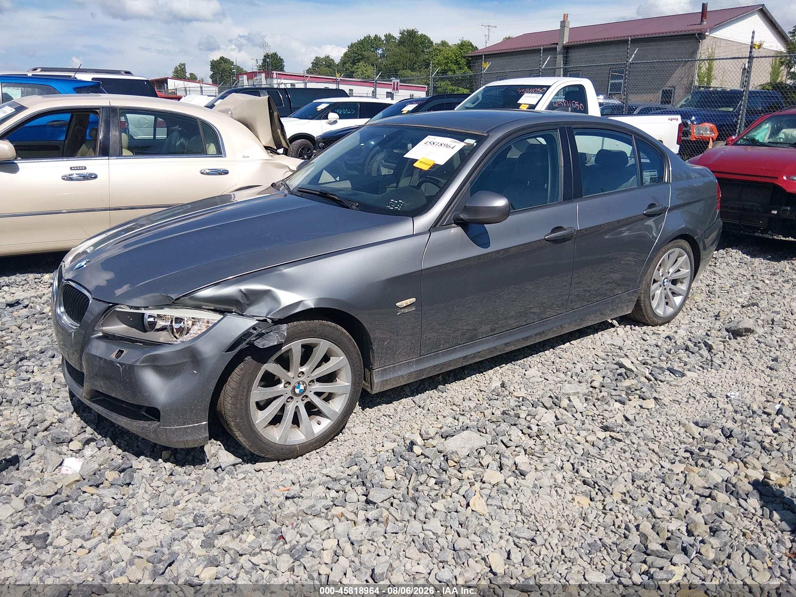 2011 Bmw 328i Xdrive Gray vin: WBAPK7G58BNN77462