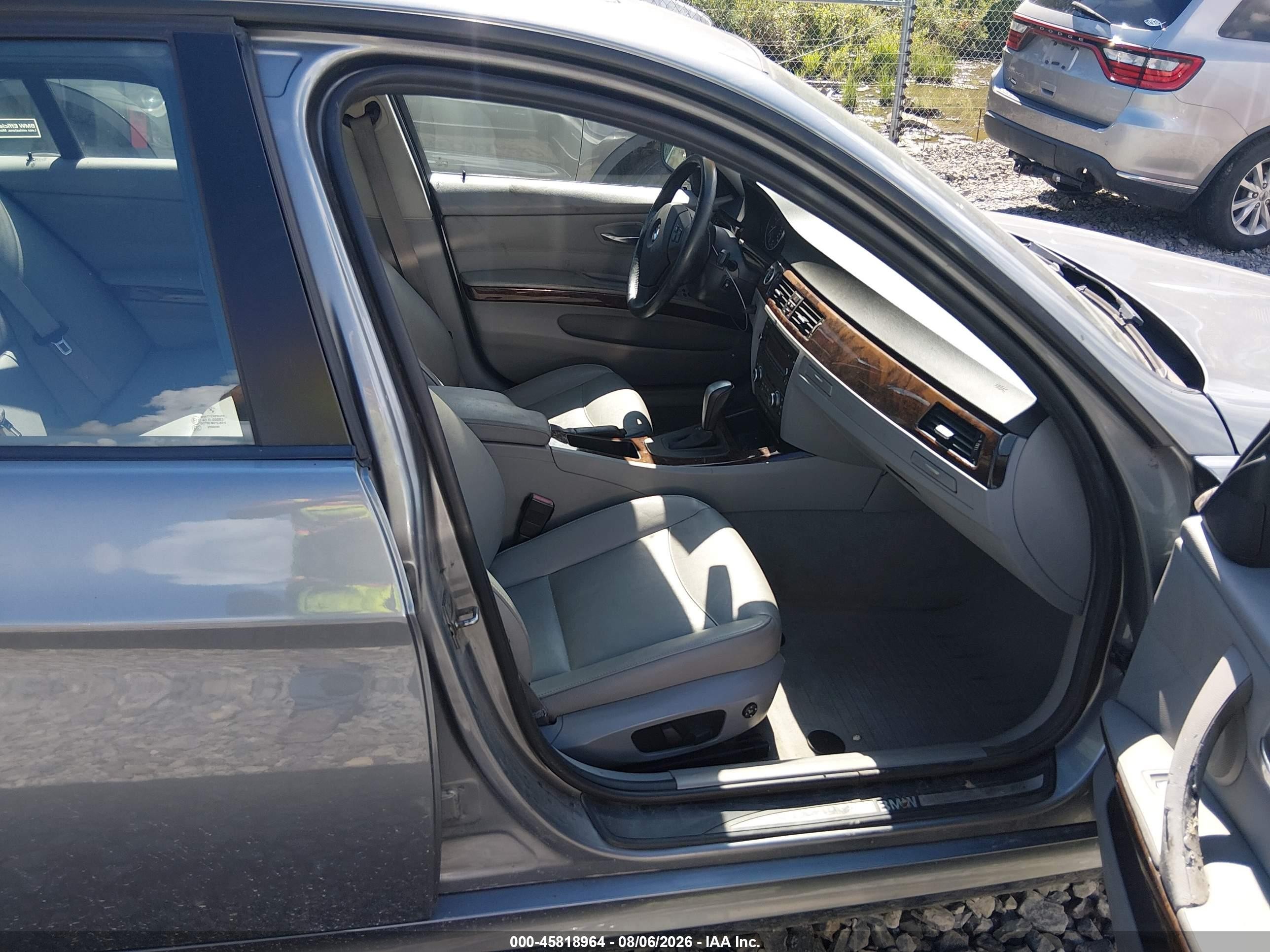 2011 Bmw 328i Xdrive Gray vin: WBAPK7G58BNN77462