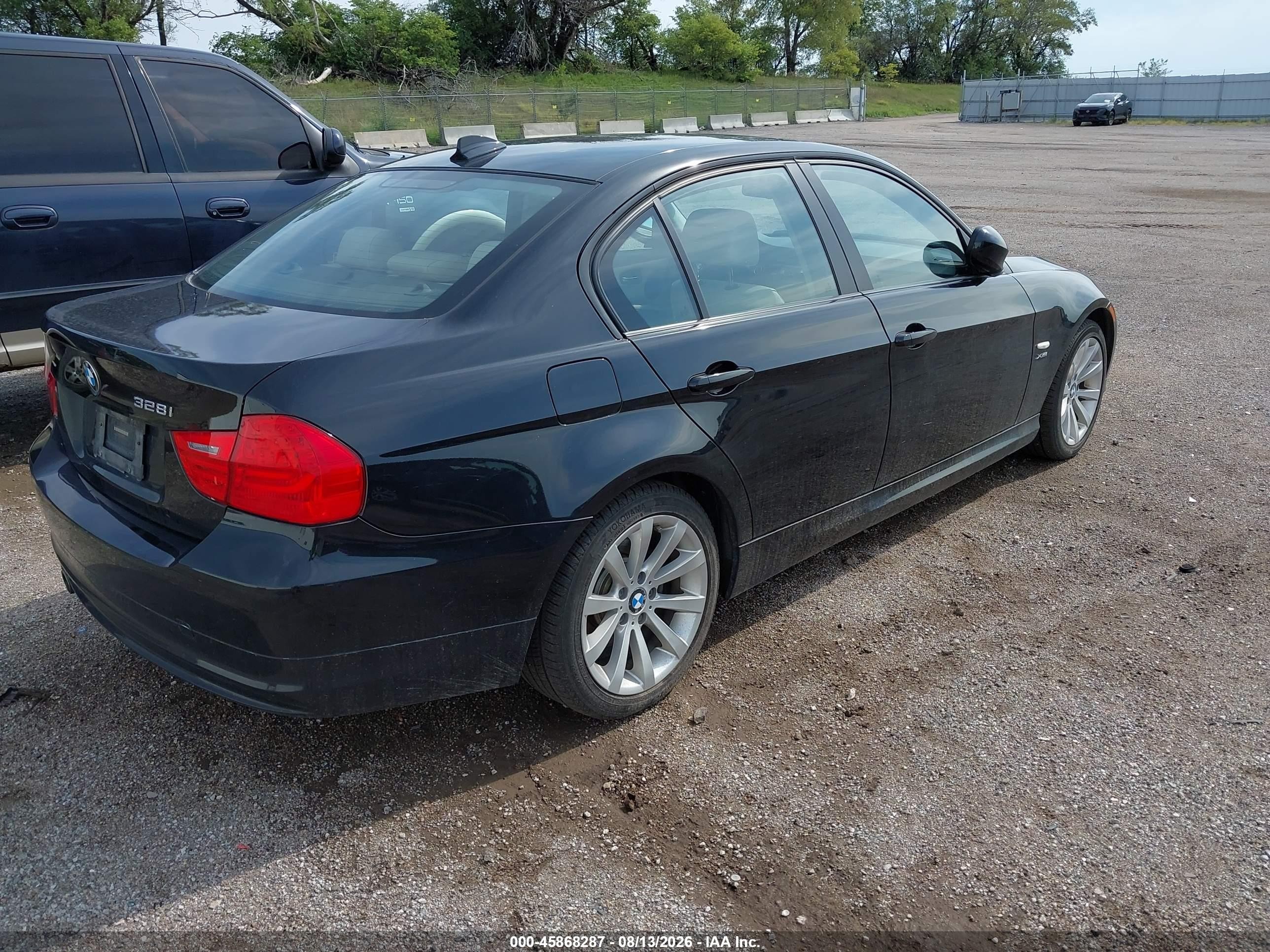 2011 Bmw 328i Xdrive Черный vin: WBAPK7G59BNN85750