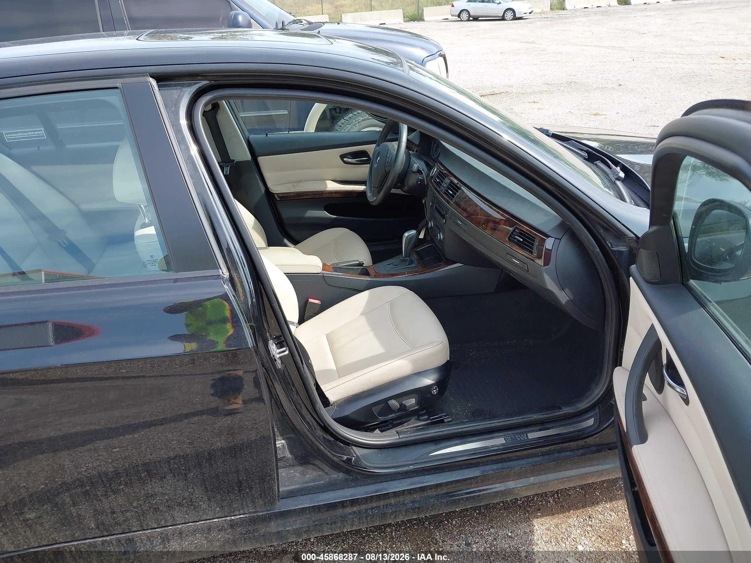 2011 Bmw 328i Xdrive Черный vin: WBAPK7G59BNN85750