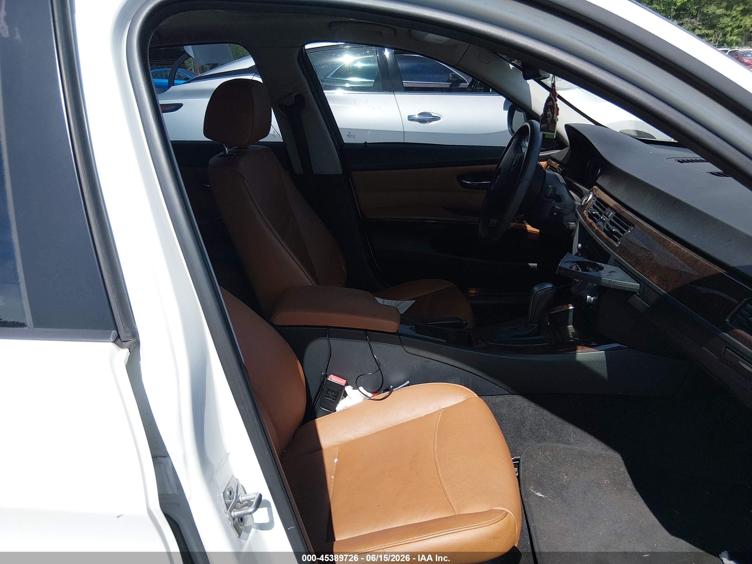 2011 Bmw 328i Xdrive White vin: WBAPK7G59BNN86669