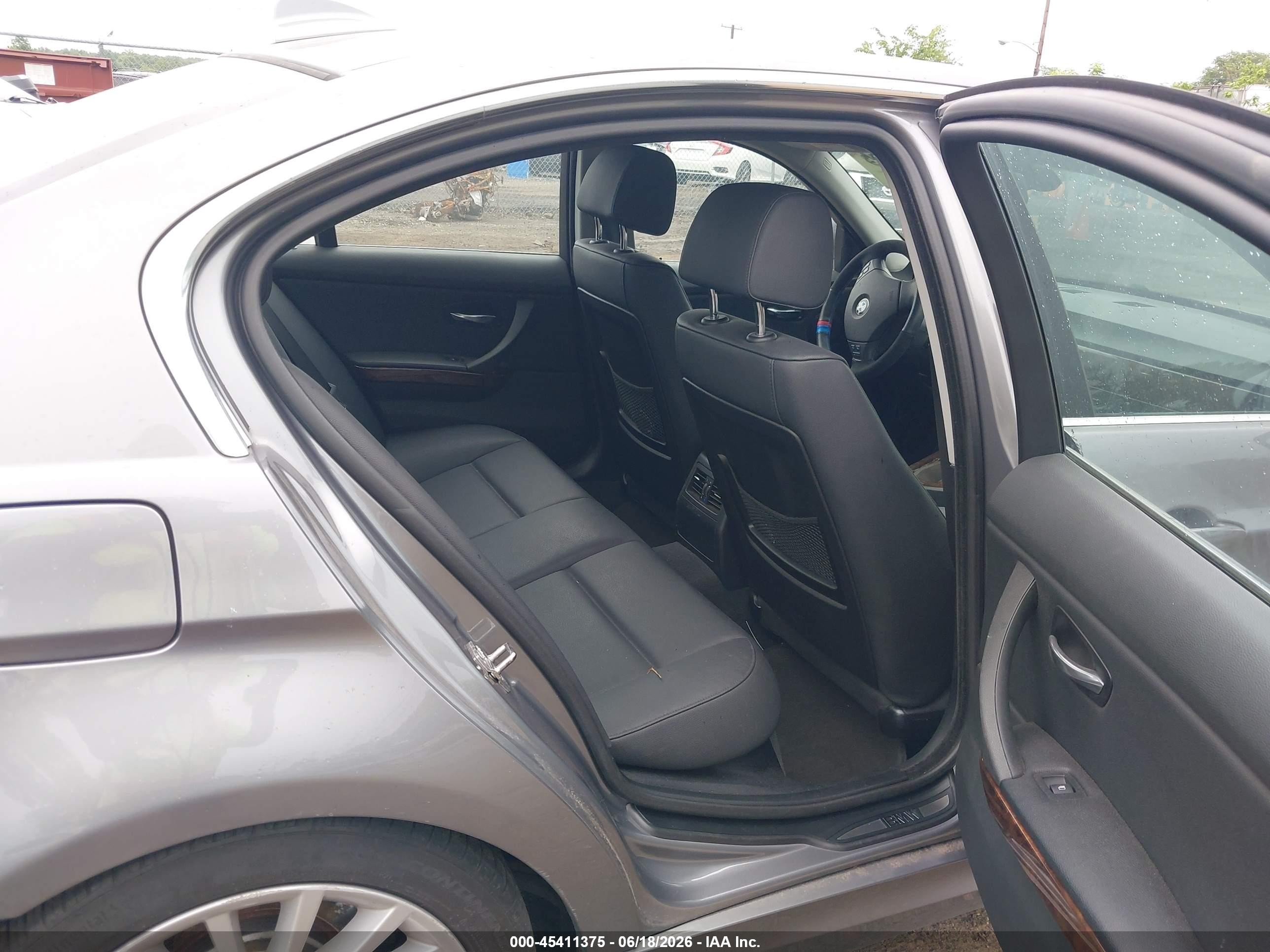 2009 Bmw 335i Xdrive Gray vin: WBAPL33509A515521