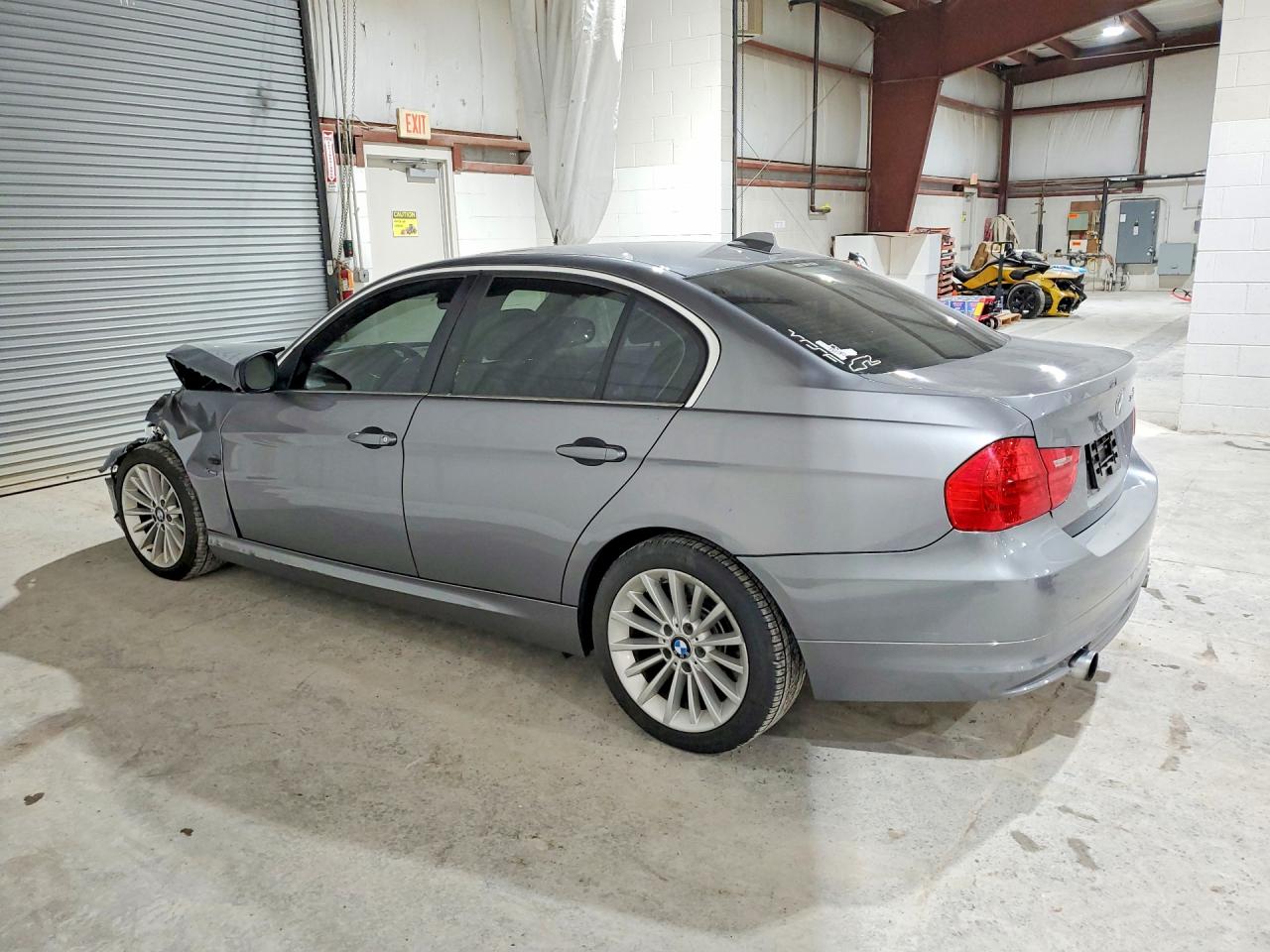 2009 Bmw 335 Xi Gray vin: WBAPL33569A405654