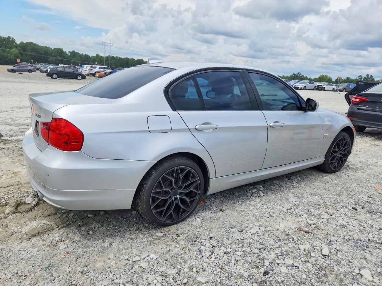 2009 Bmw 335 Xi Silver vin: WBAPL33599A406328