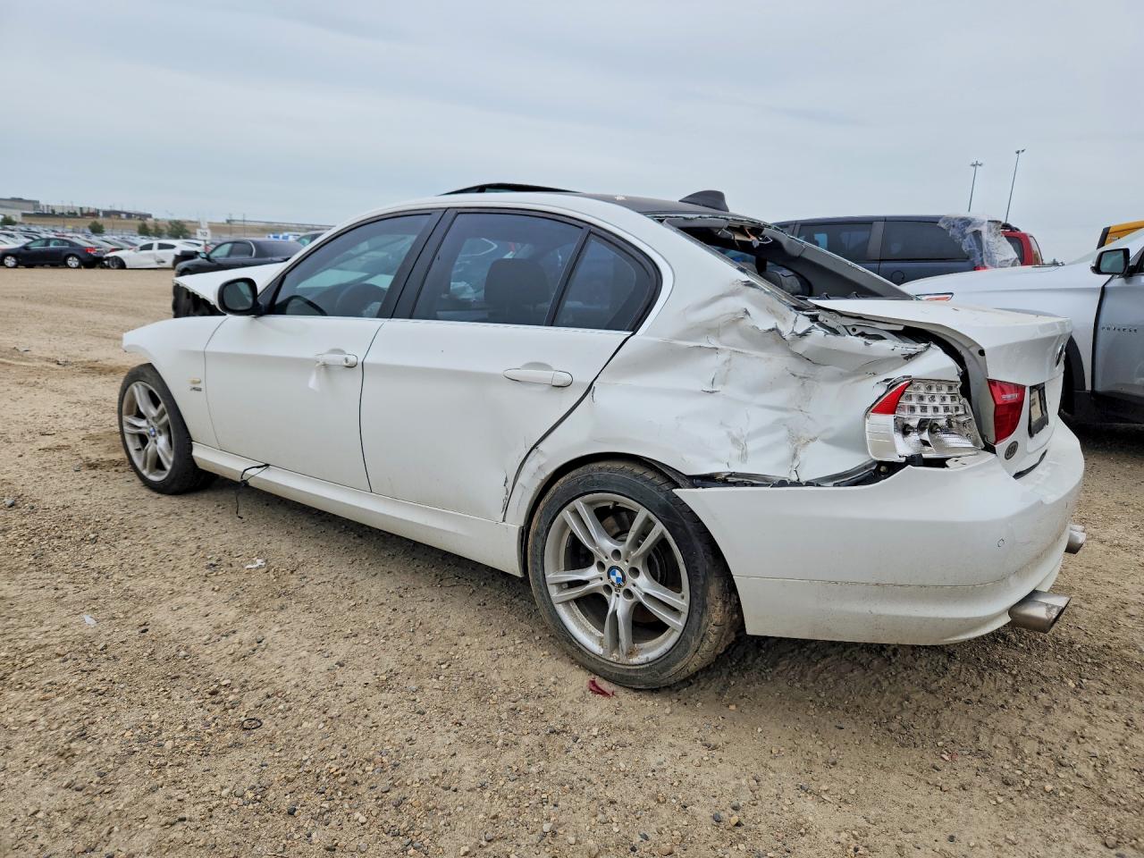 2009 Bmw 335 Xi White vin: WBAPL335X9A406287