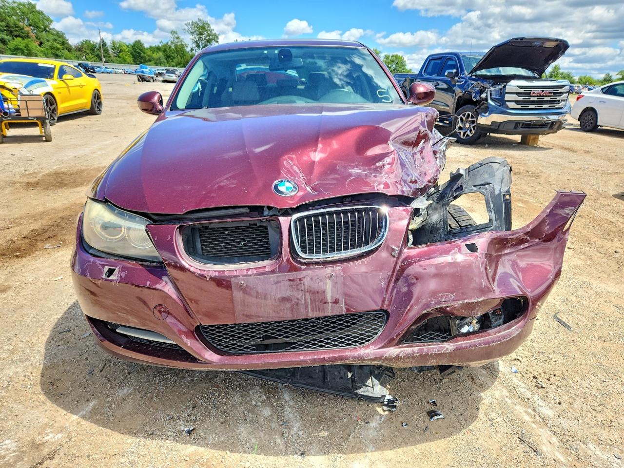 2009 Bmw 335 Xi Burgundy vin: WBAPL335X9A406760