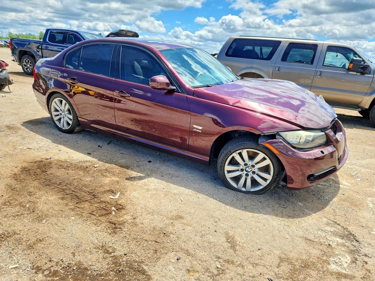 2009 Bmw 335 Xi Burgundy vin: WBAPL335X9A406760