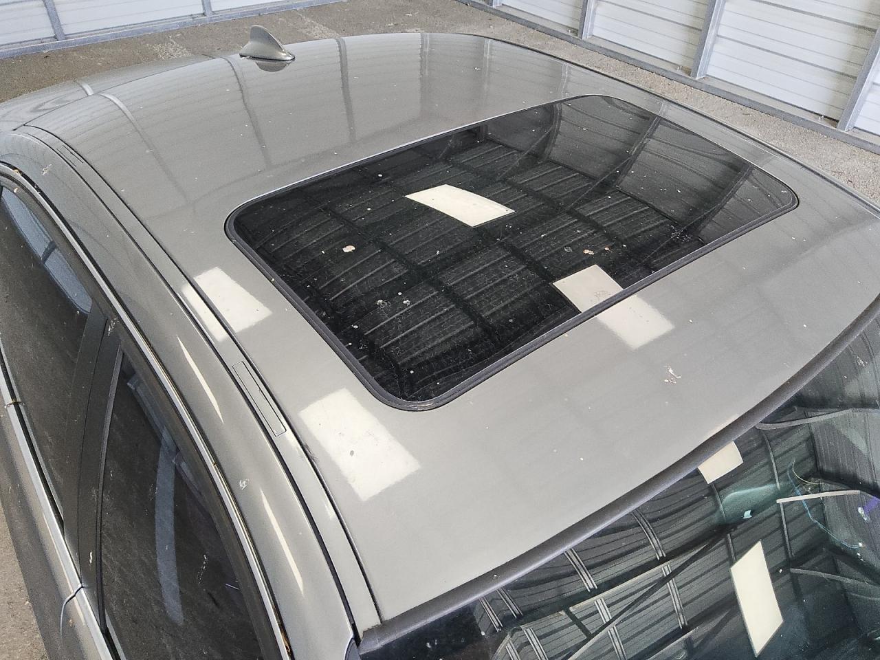 2011 Bmw 335 Xi Gray vin: WBAPL5C53BA917986 Damage: Roof, Chipped, 10 Or More
